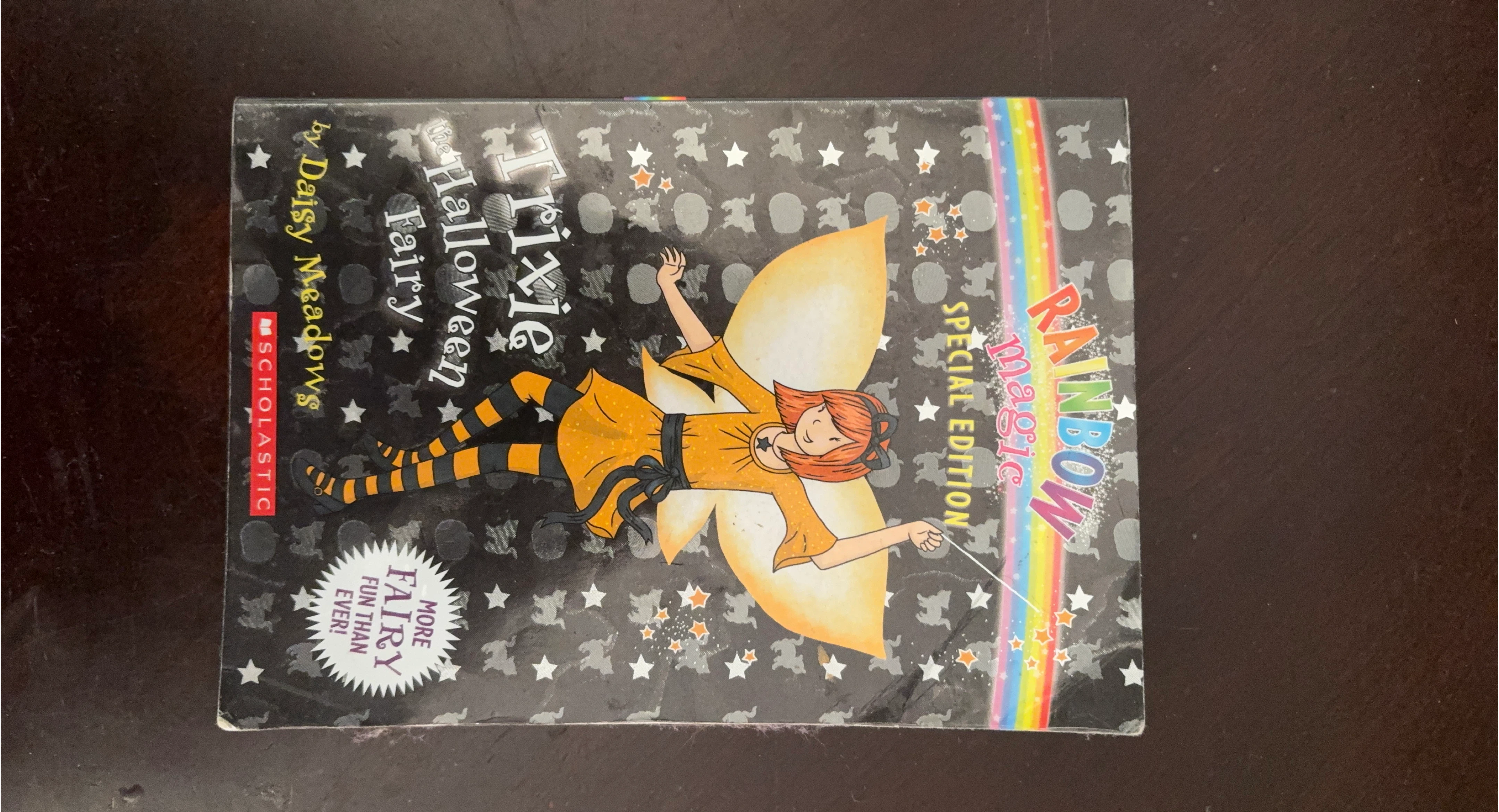 Rainbow Magic: Trixie the Halloween Fairy by Daisy Meadows
