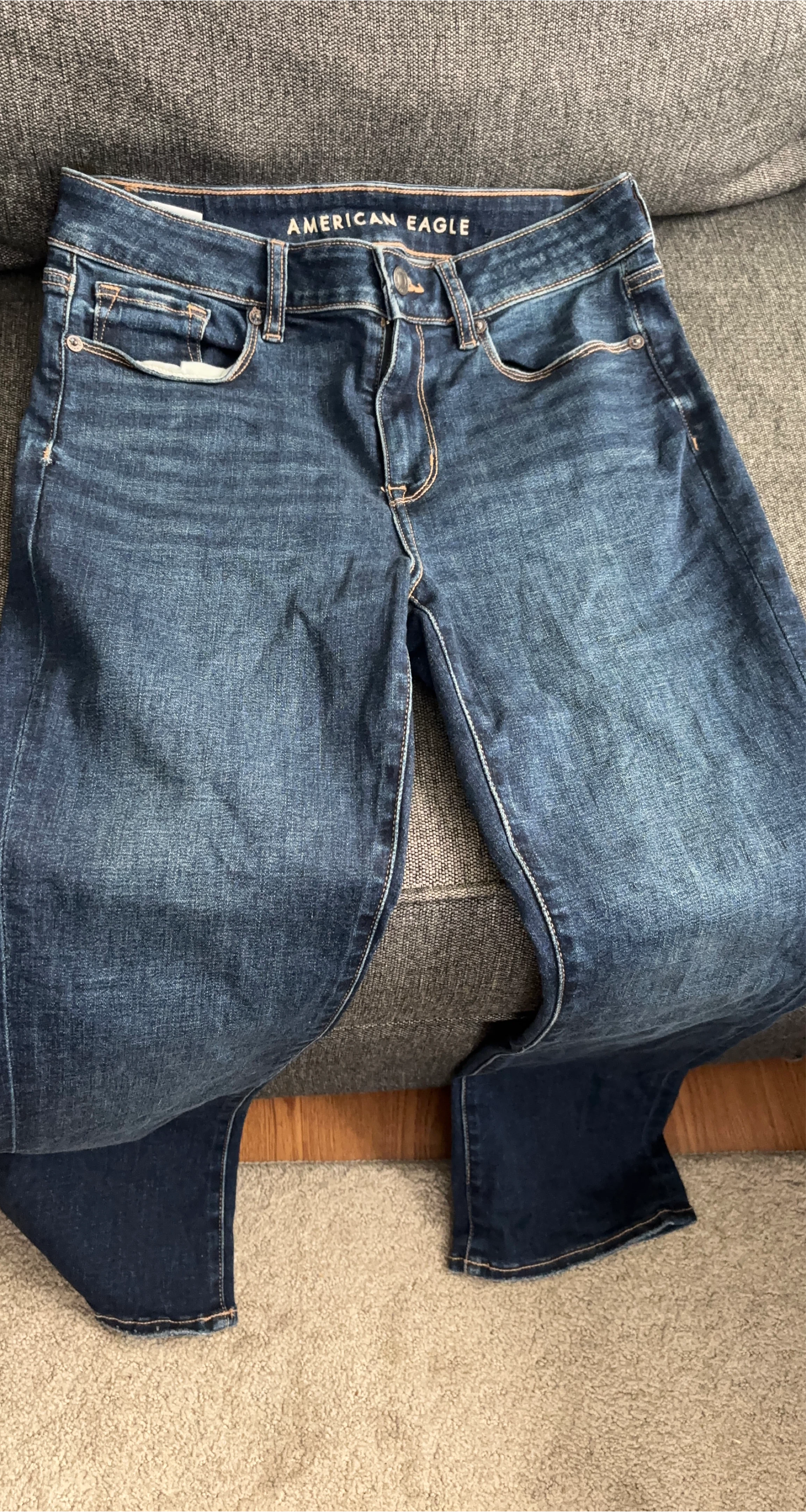American Eagle Next Level Stretch Jeans - Size 4 image indicator(2)