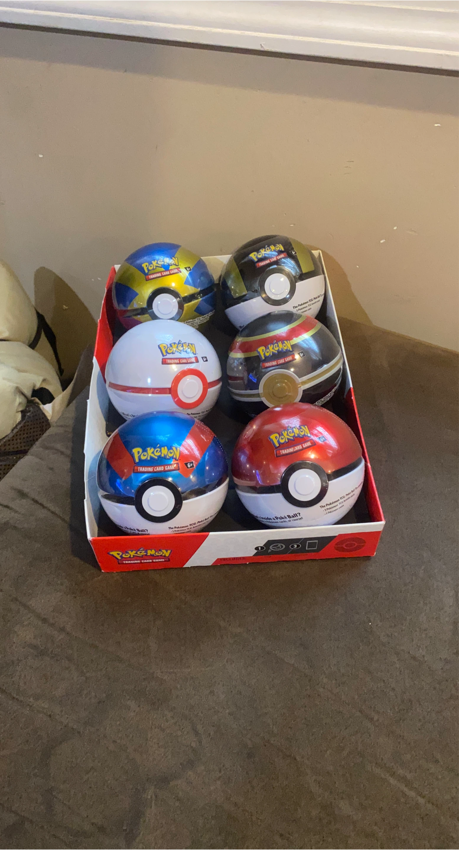 Pokemon Trading Card Game Poke Balls thumbnail