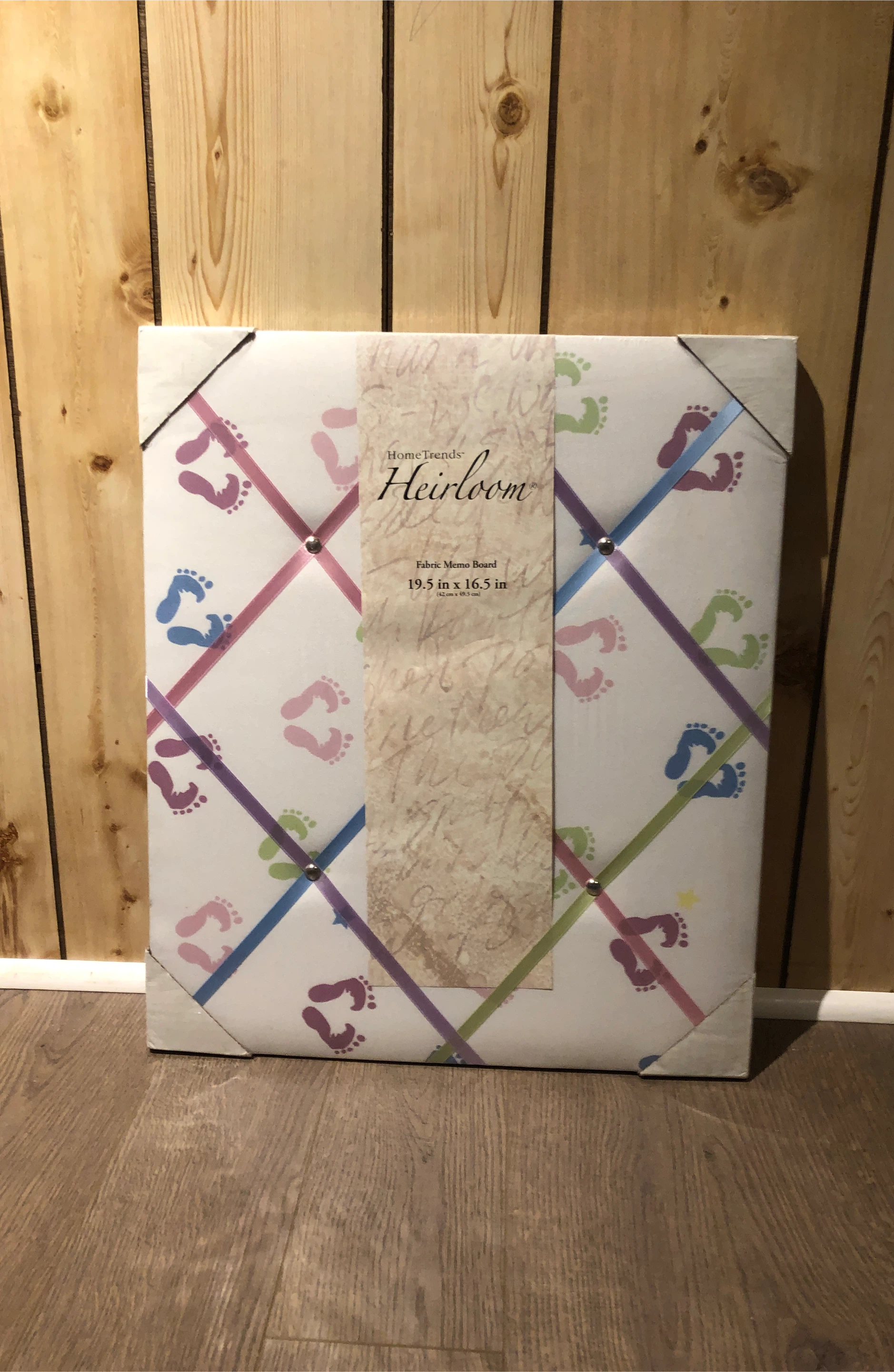 Home Trends Heirloom Fabric Memo Board image indicator(1)