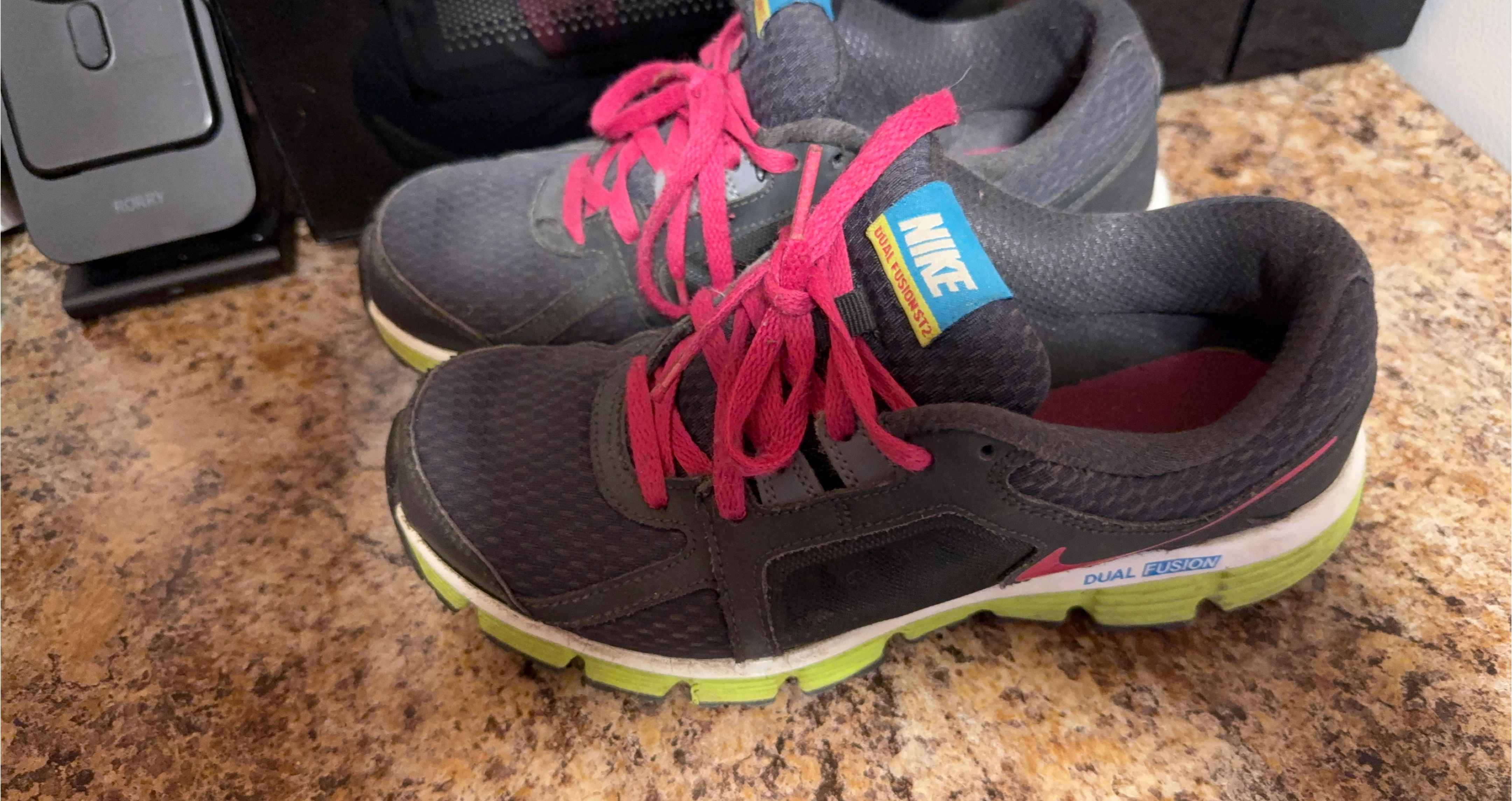 Nike Dual Fusion ST 2 Running Shoes 20$ obo