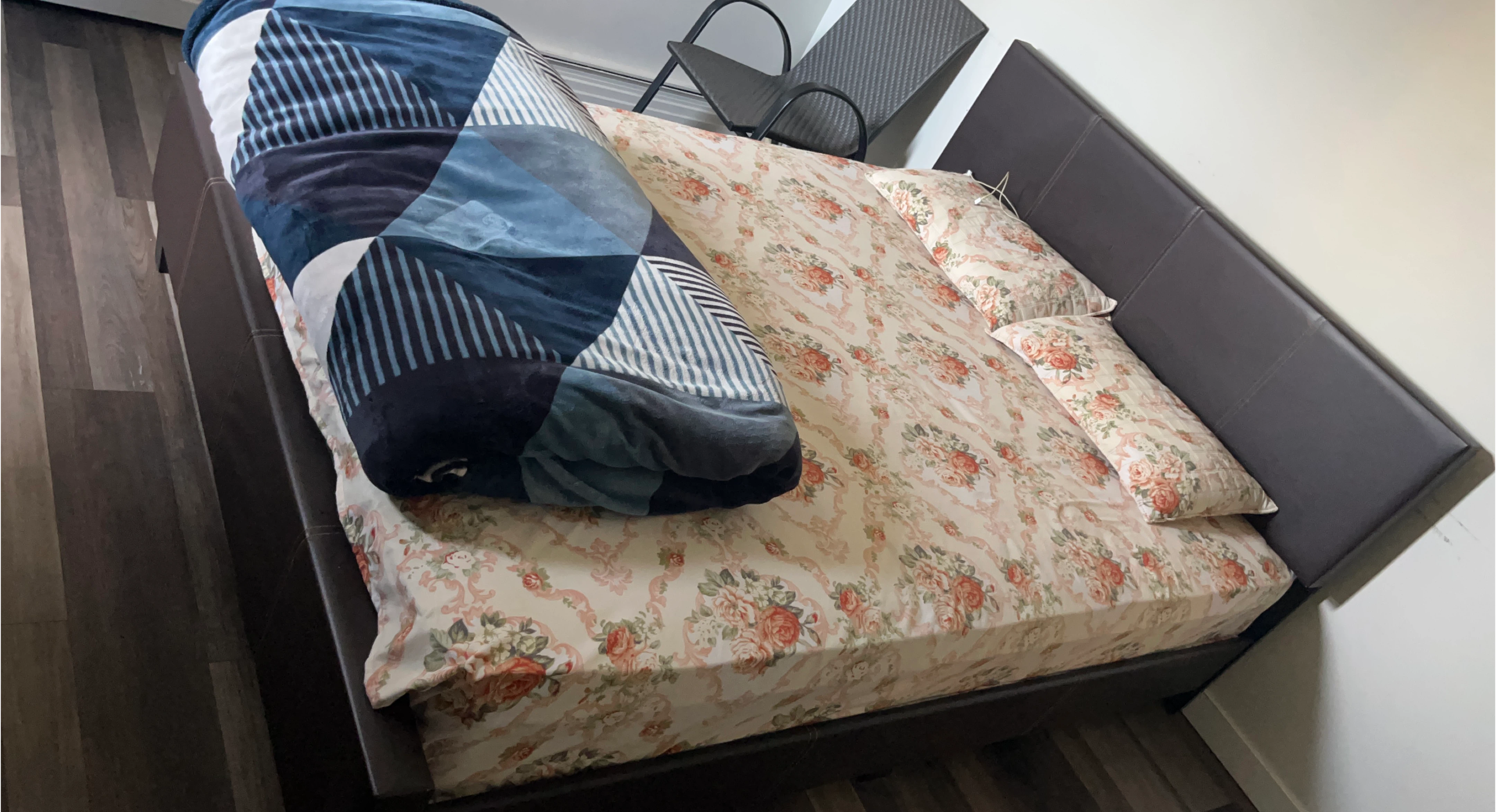 Queen bed Frame & mattress pocket coil 10 inch