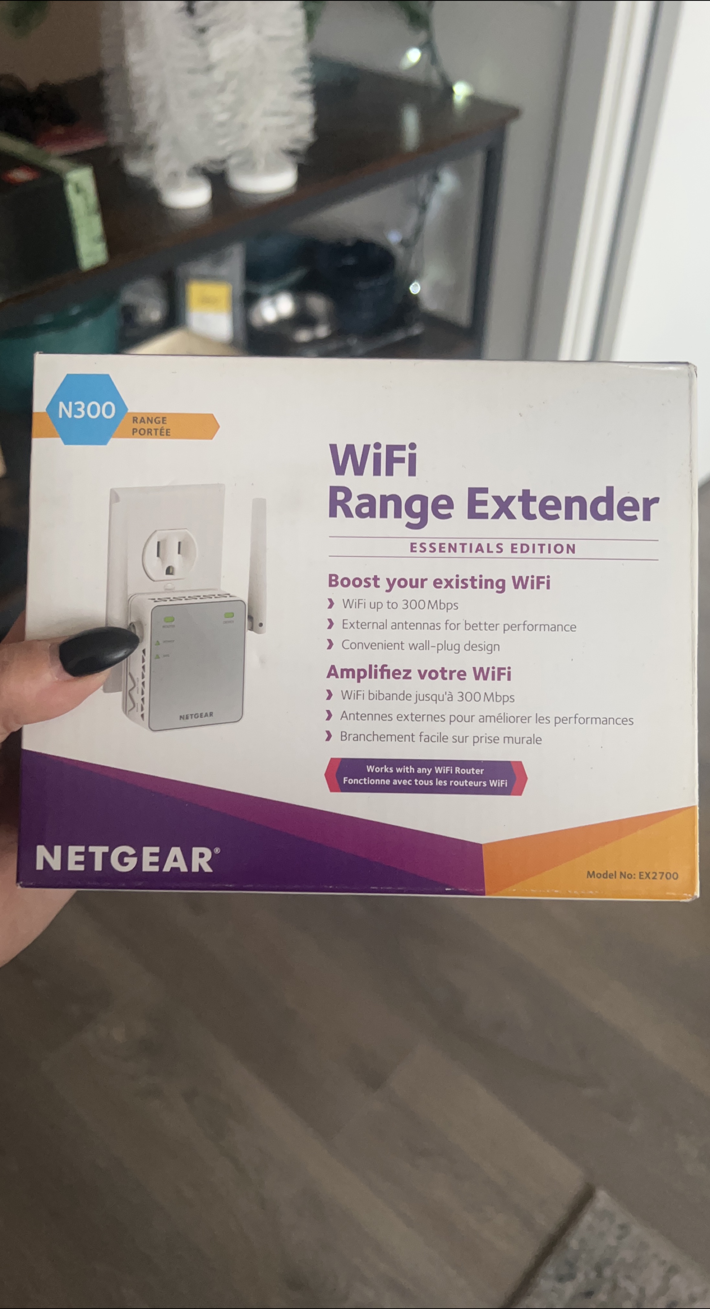 Netgear N300 WiFi Range Extender - EX2700 thumbnail