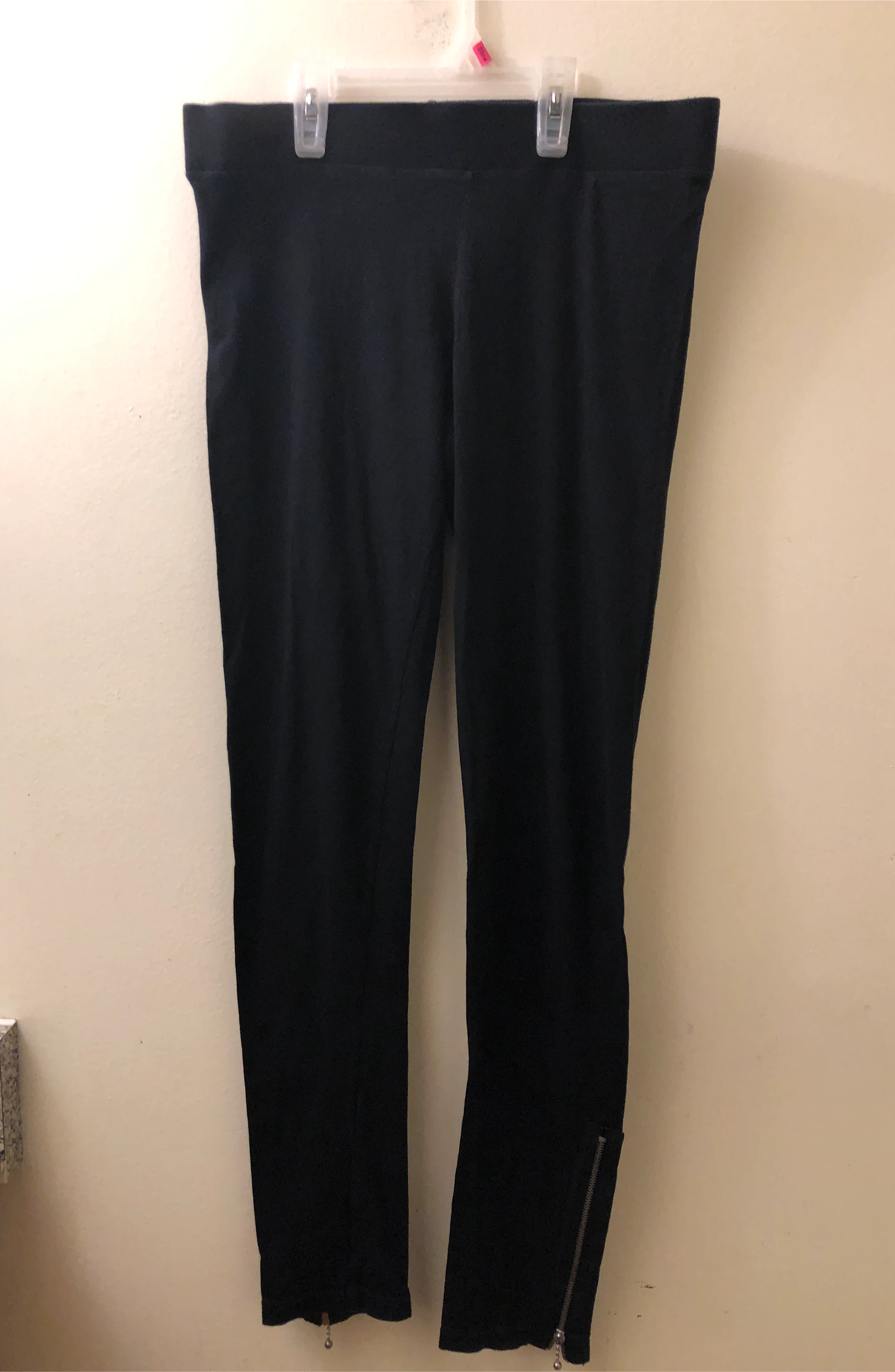 Women’s Aldo Black Zippered Leggings