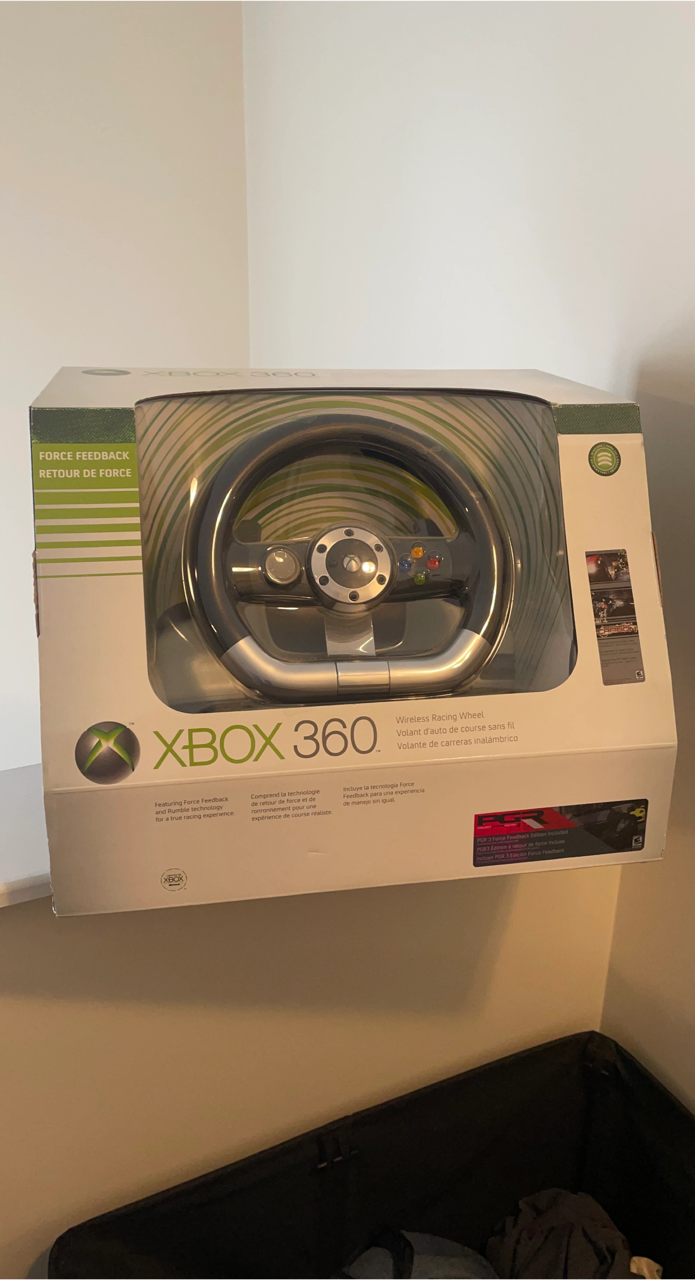 Xbox 360 Wireless Racing Wheel with pedals - Like New!