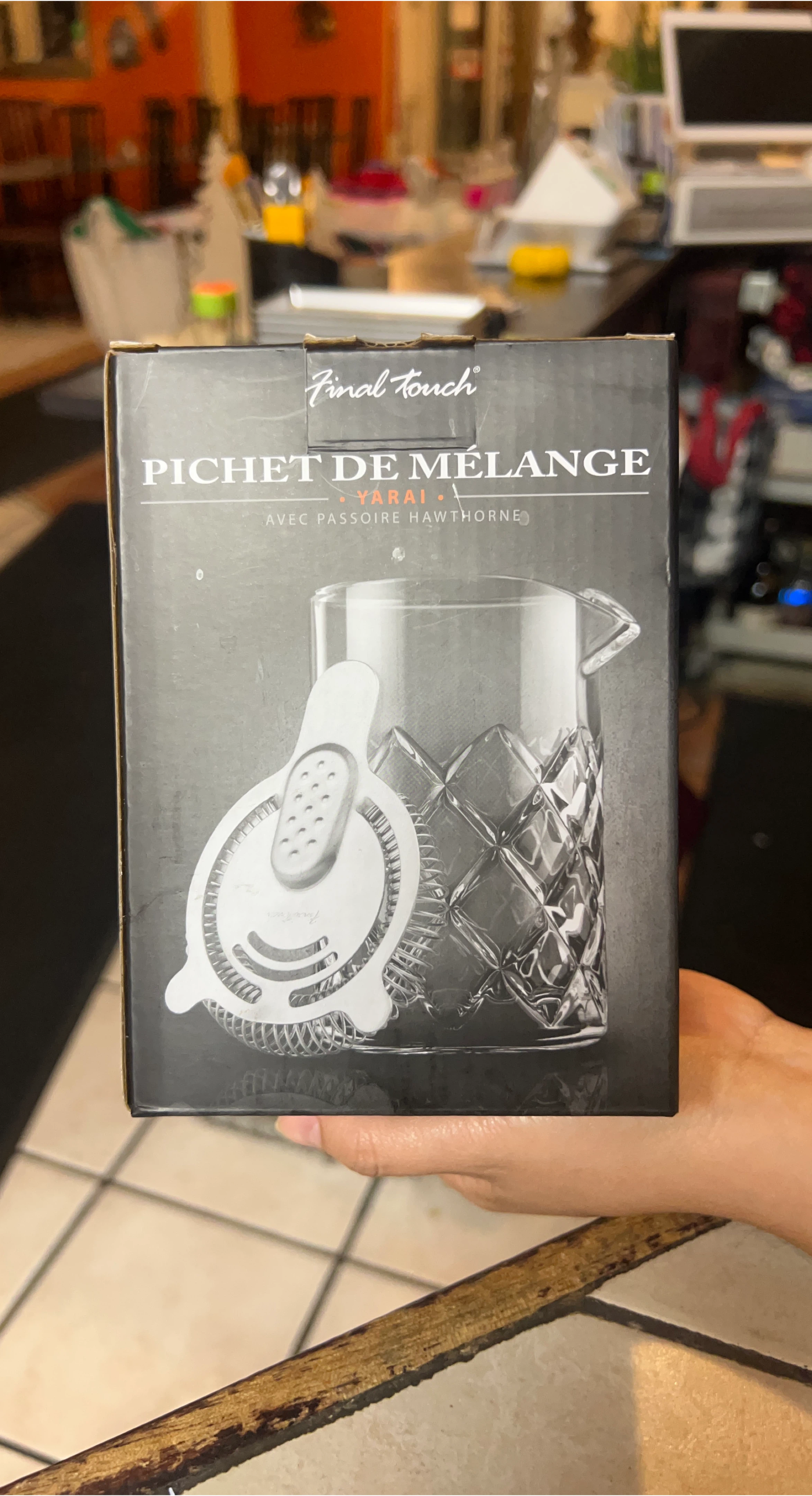 Final Touch Yarai Mixing Pitcher w/ Hawthorne Strainer