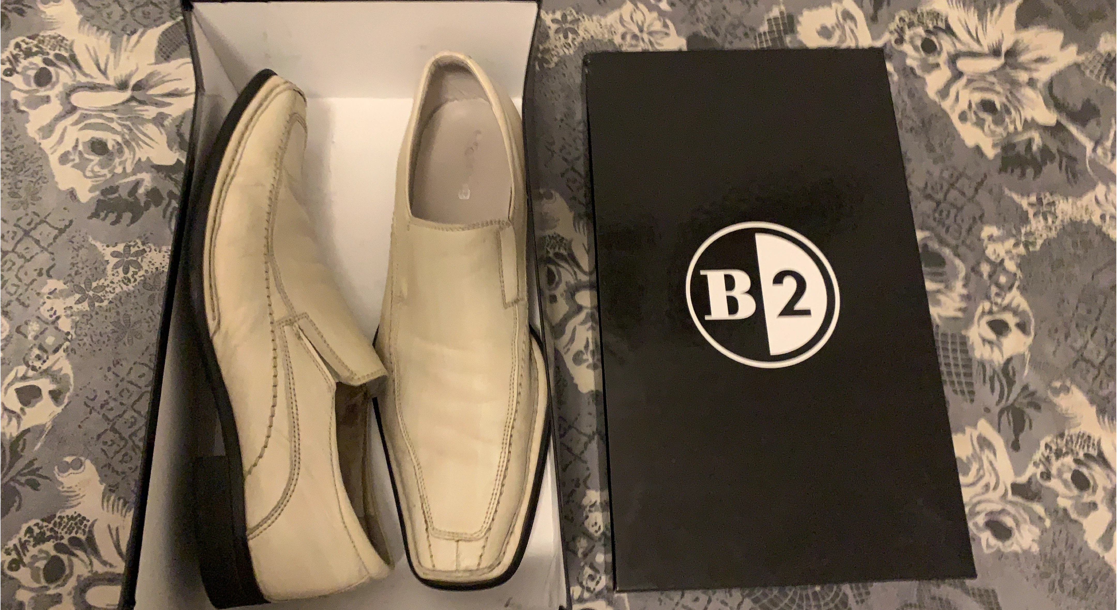 B2 Cream Leather Dress Shoes w/ Box