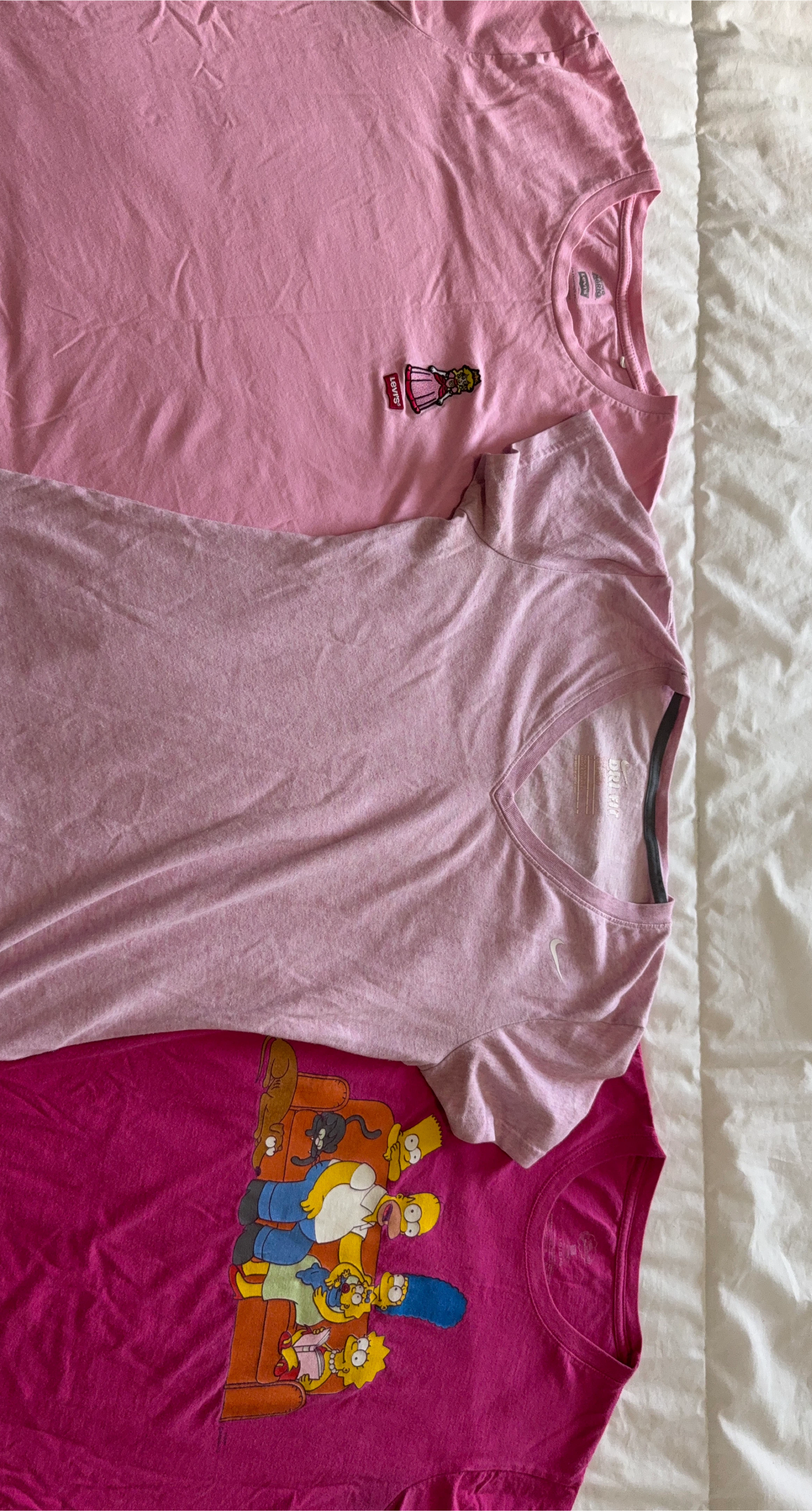 T-Shirt Bundle: Levi's, Nike, Simpsons