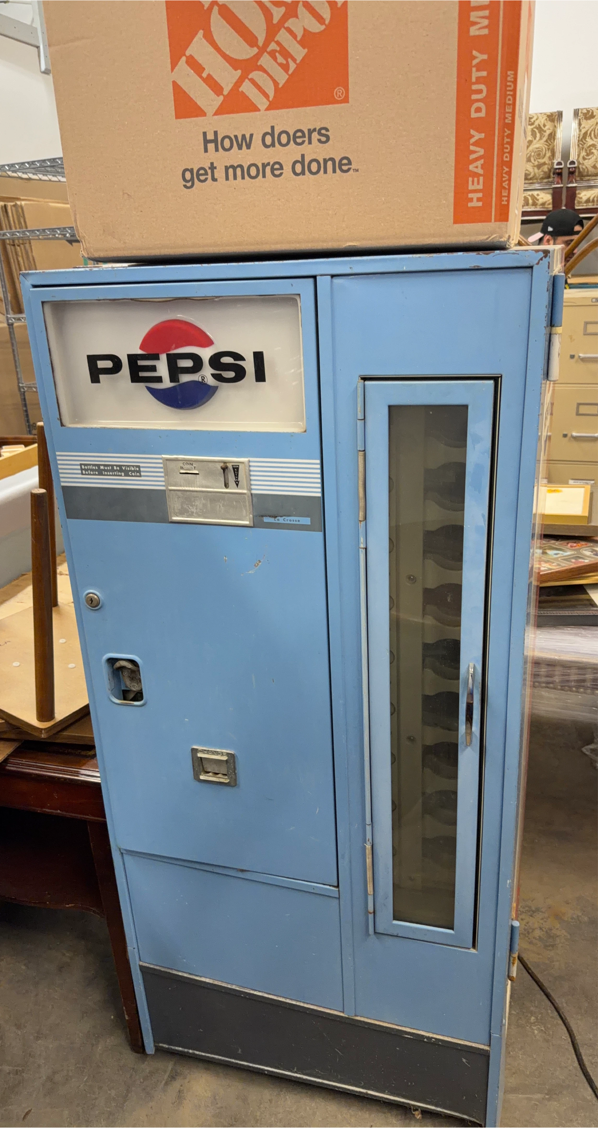 Vintage Pepsi Vending Machine - La Crosse