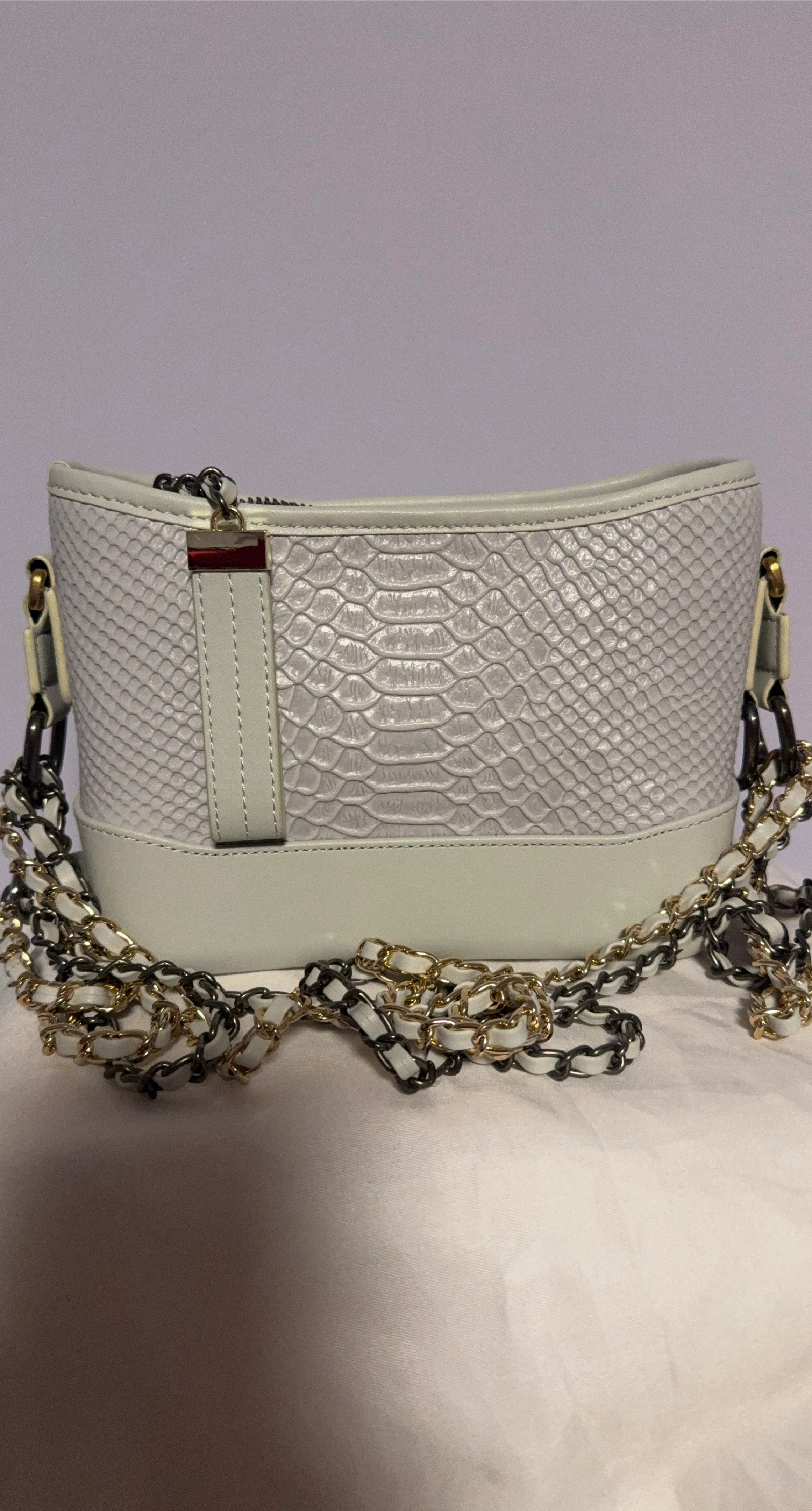 Yak Leather White Snakeskin Pattern Chain Bag
