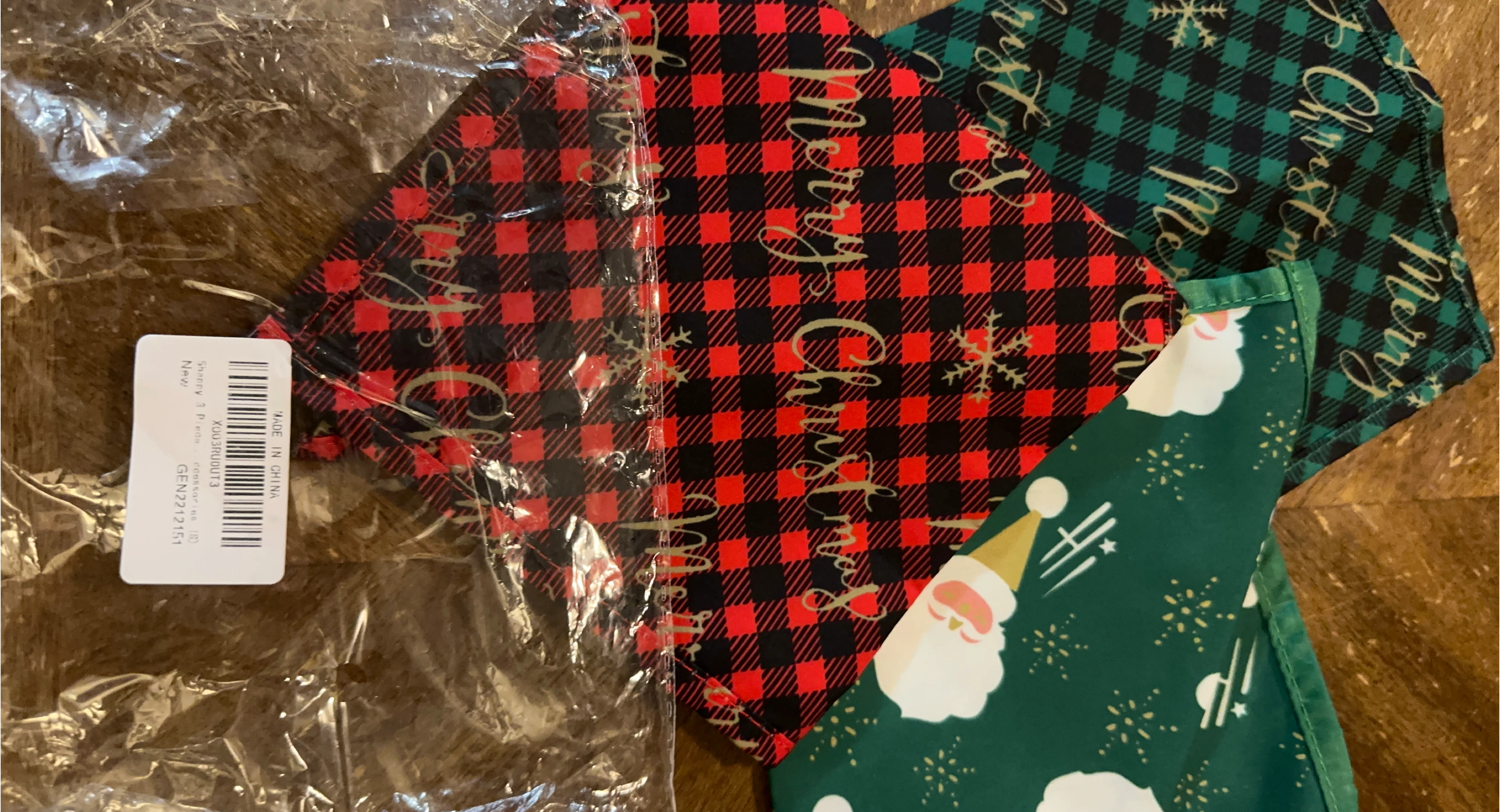 New Shappy Christmas Bandanas - 3 Pieces image indicator(1)