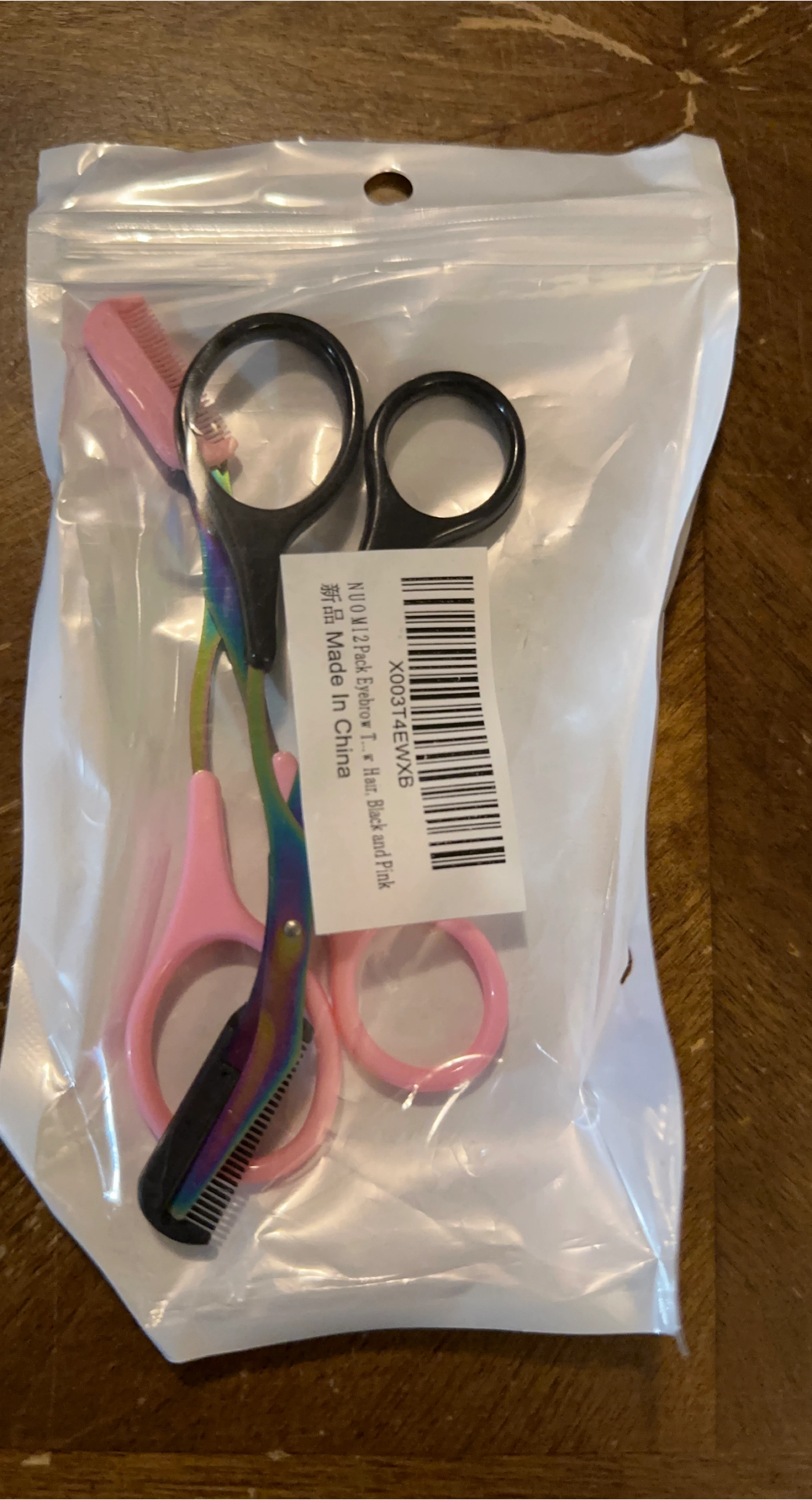 NUOMI Eyebrow Trimmer Scissors - Black & Pink image indicator(1)