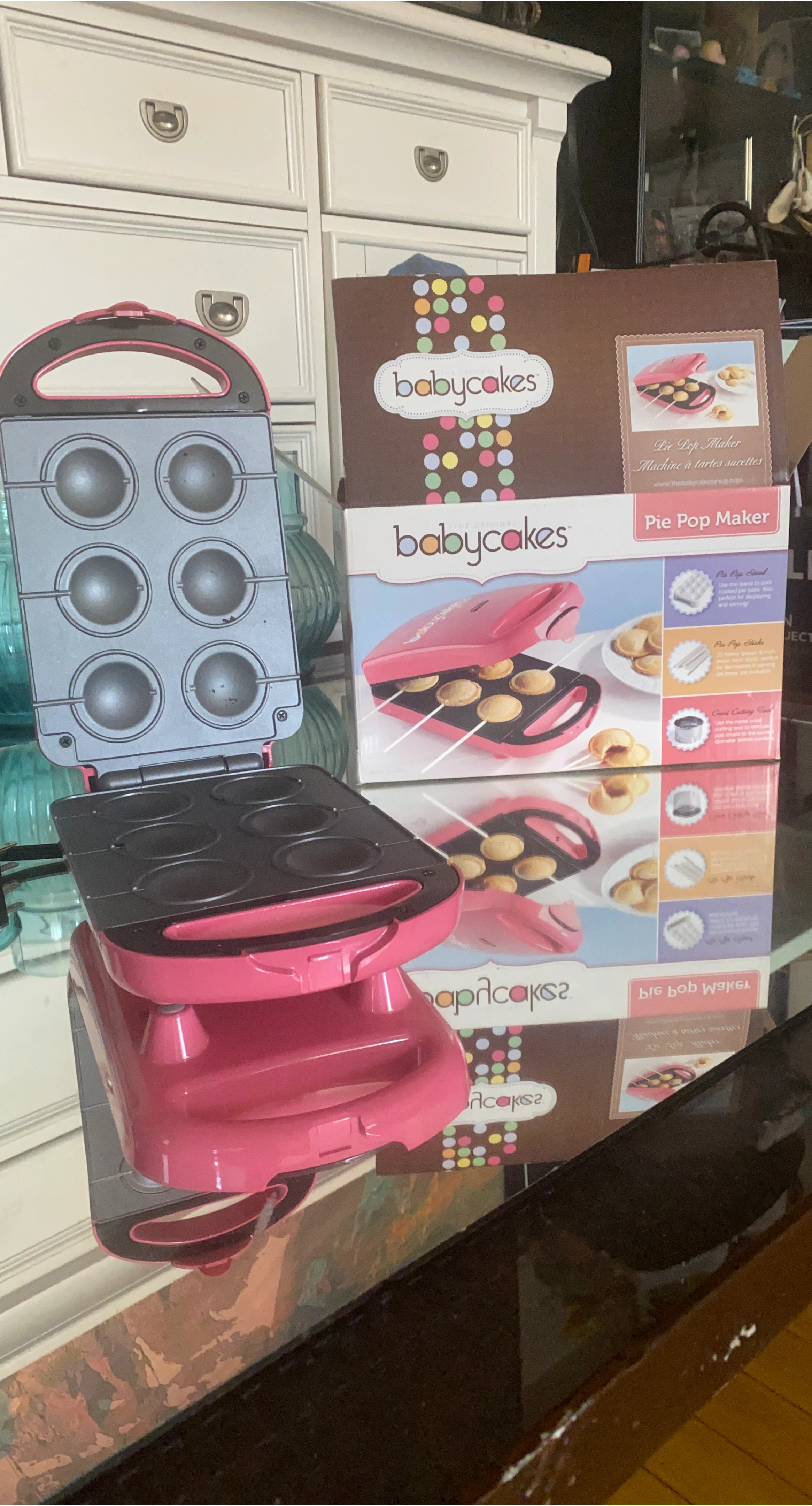 Babycakes Pie Pop Maker