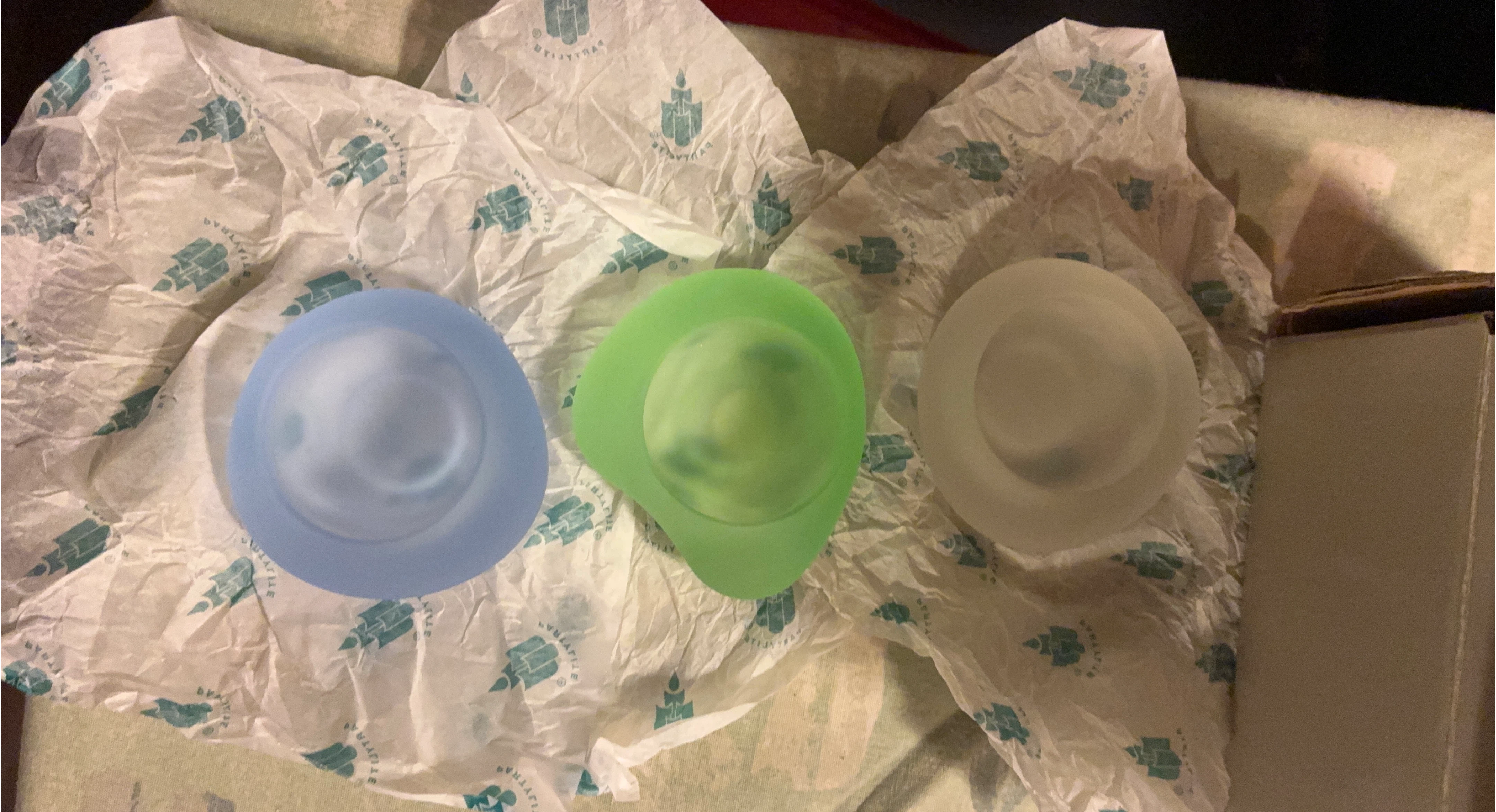 Assorted Coloured Glass T lite Partylite image indicator(1)