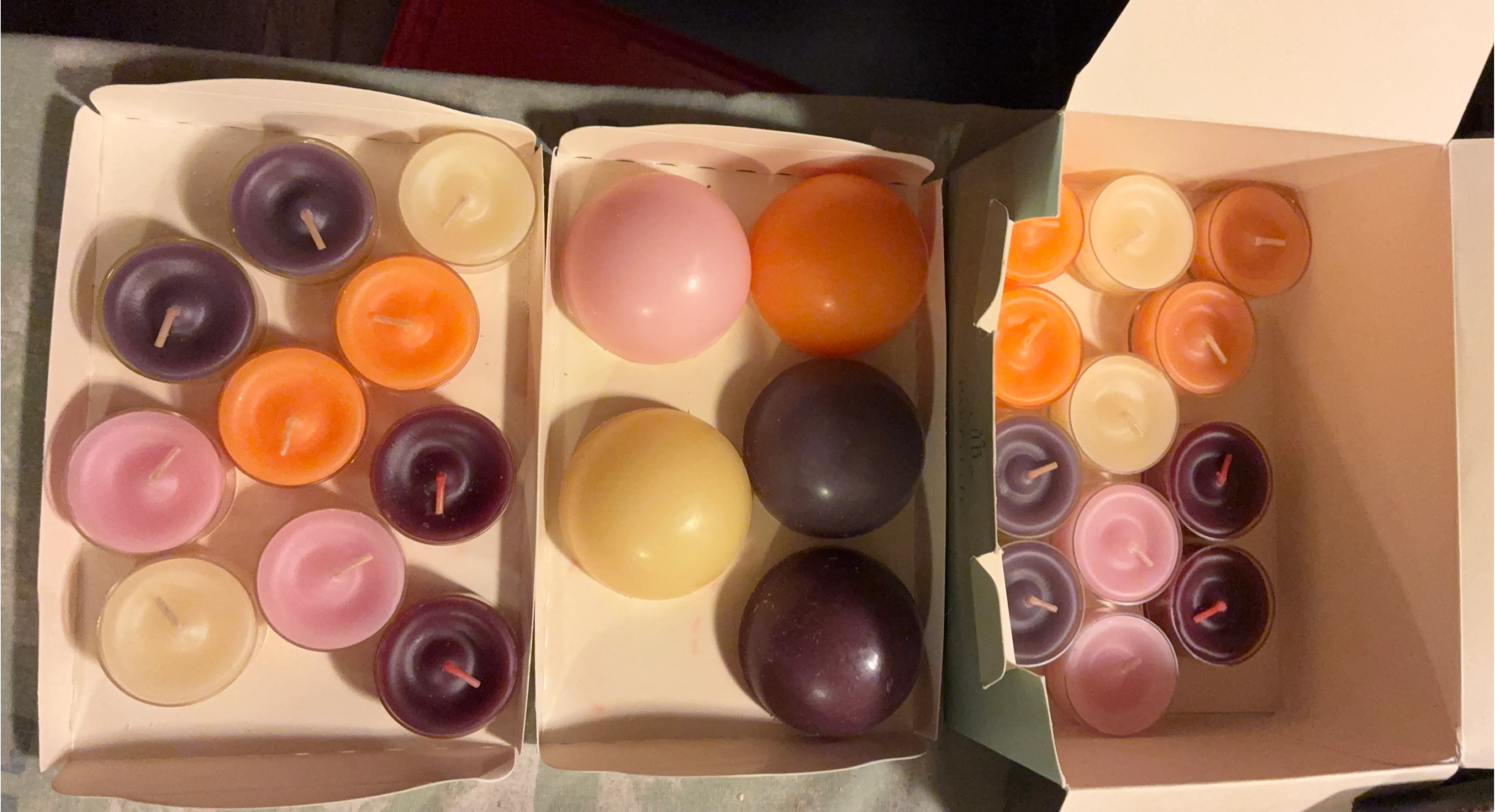 Tea Light Candles & Melts Assorted Colours image indicator(1)