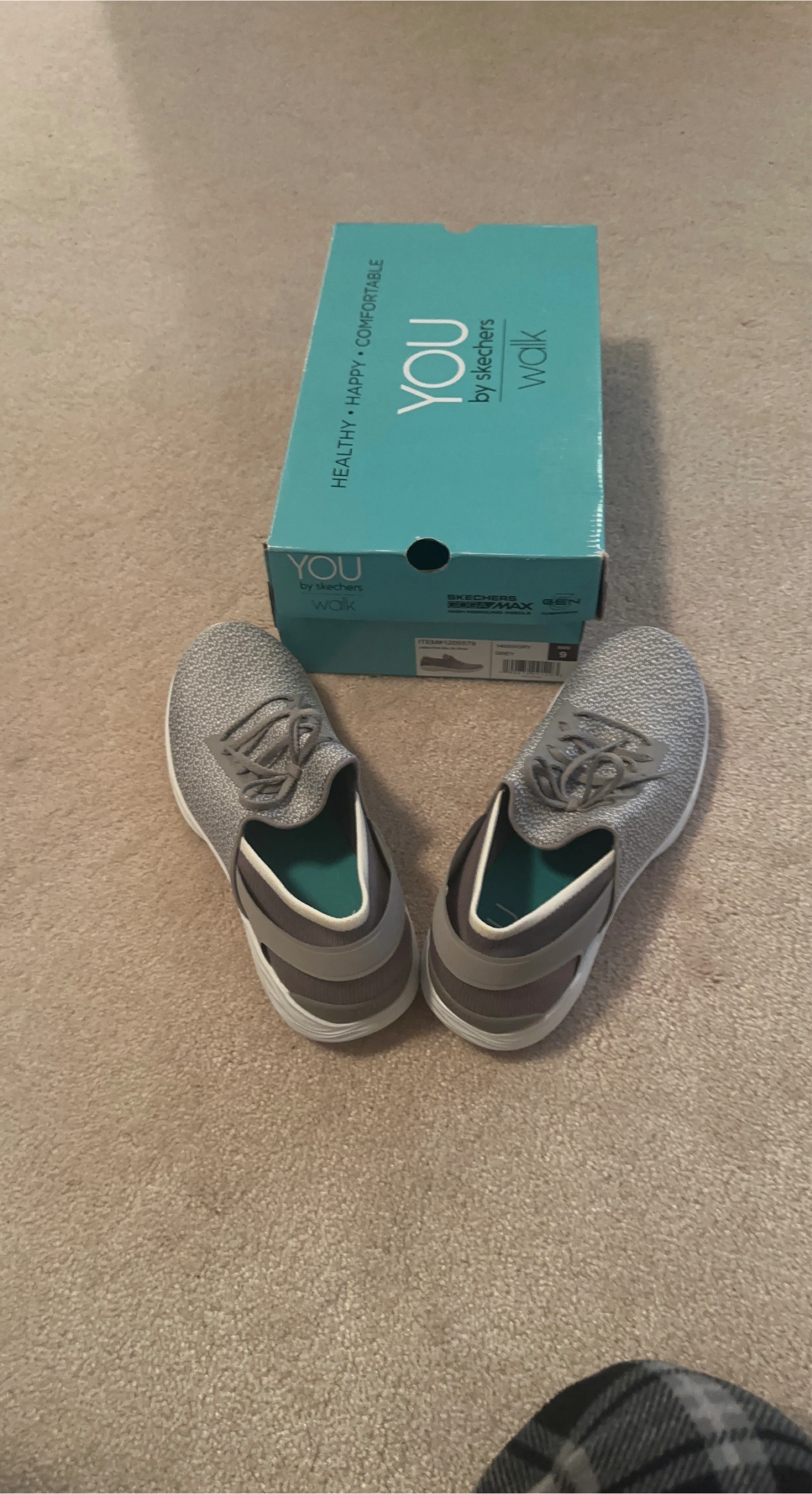 Skechers slip on shoes