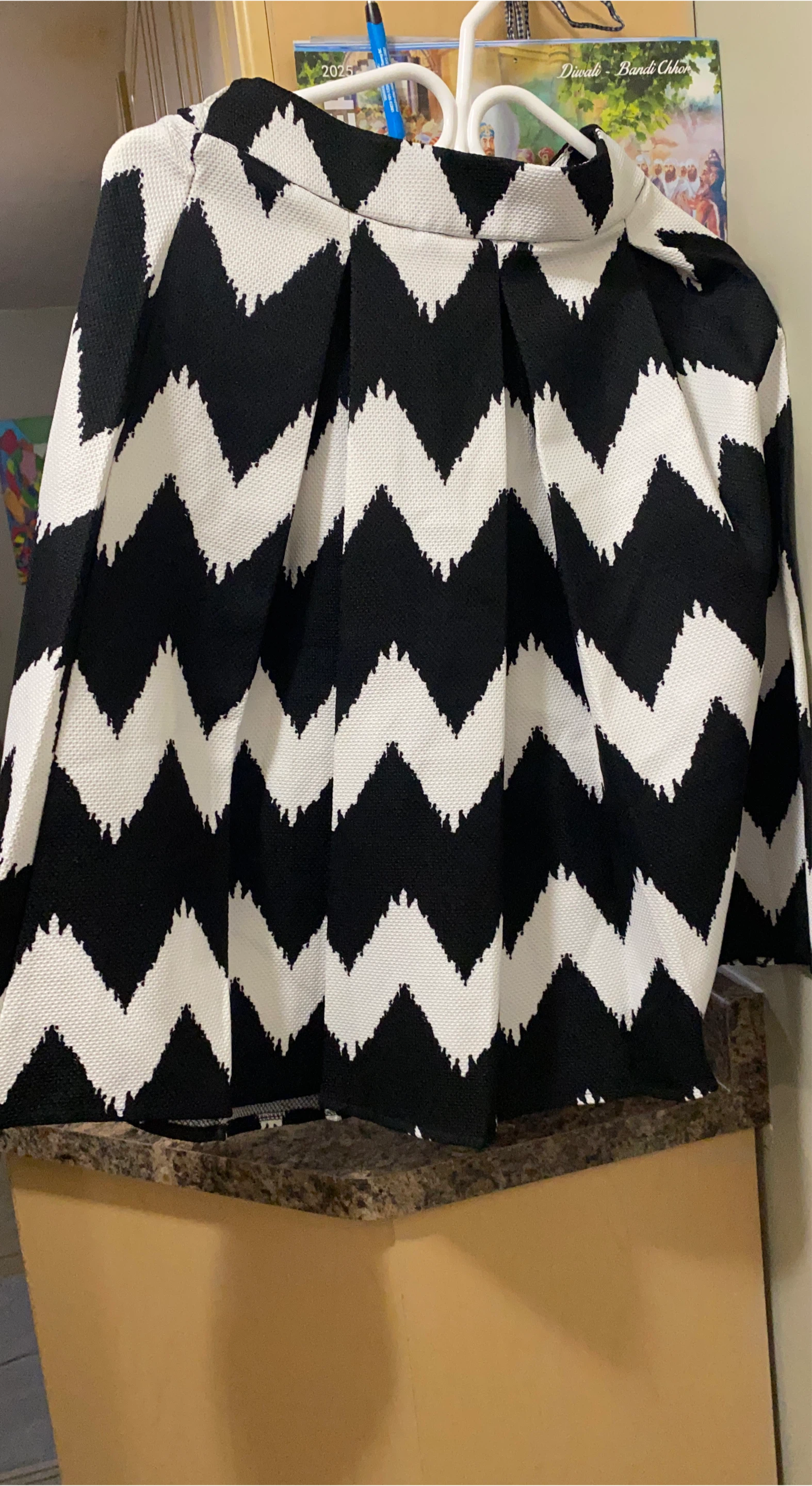 Black & White Chevron Print Skirt