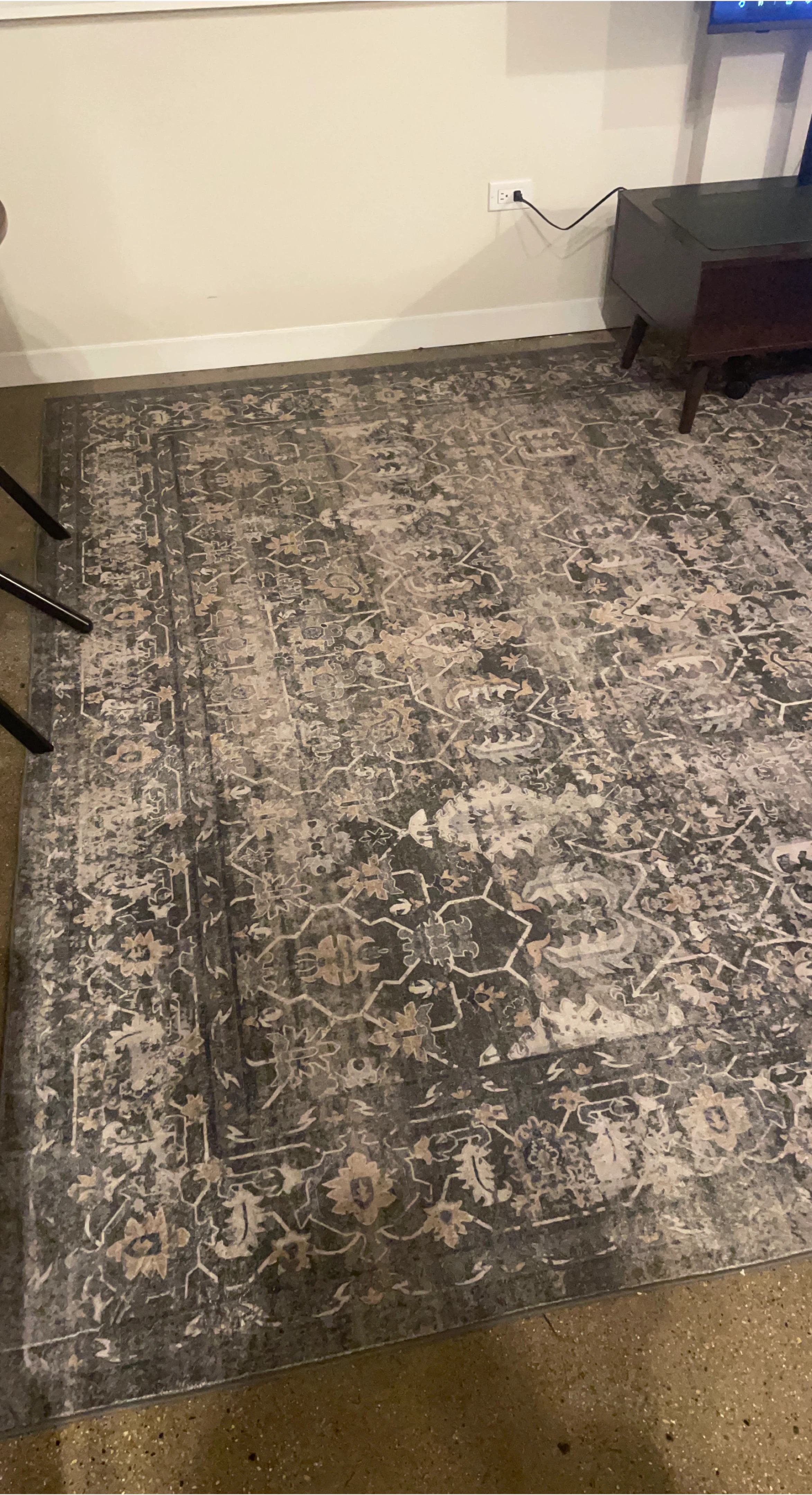 Area Rug - 8 x 10 vintage green Patterned