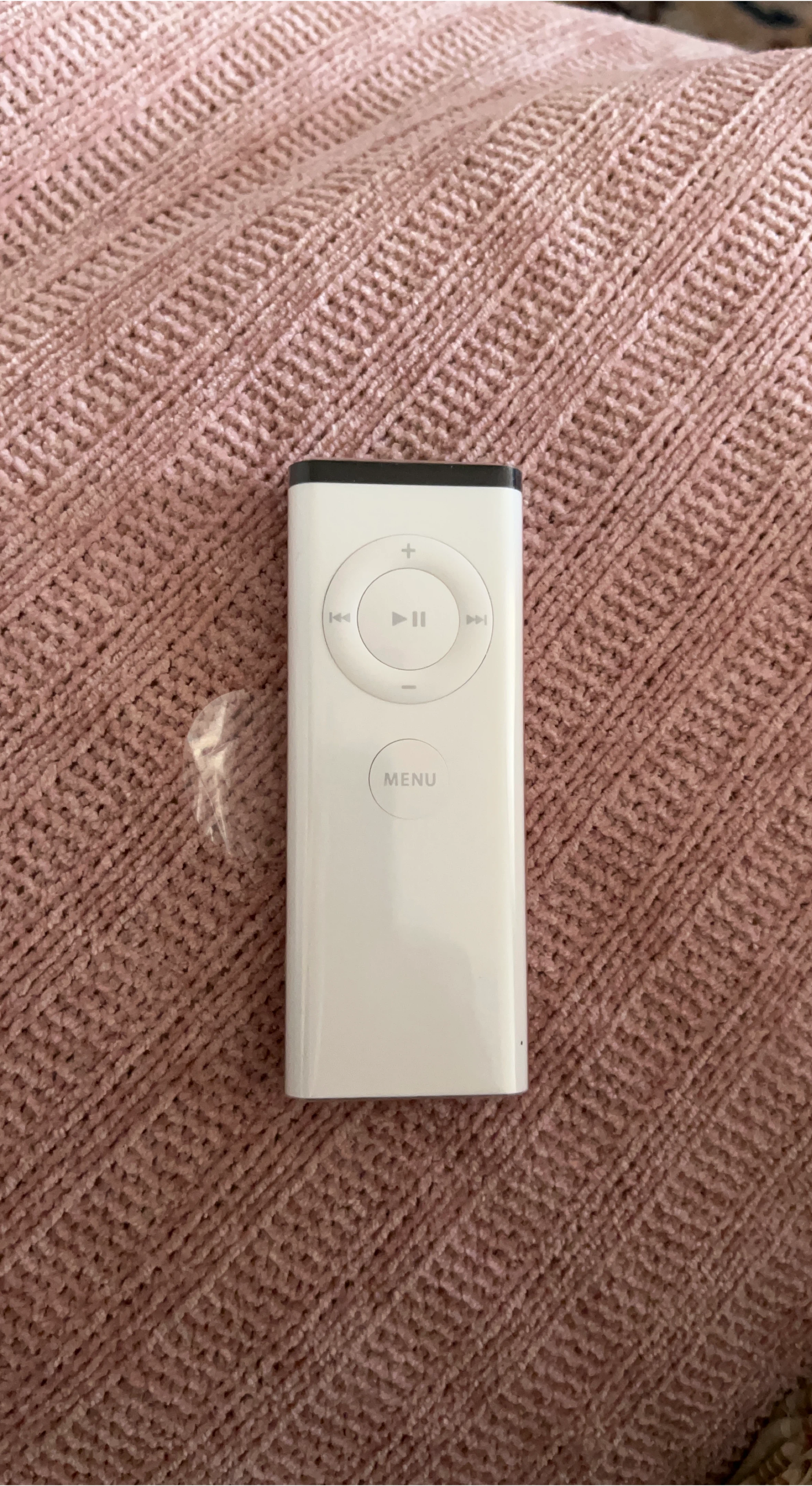 Apple Remote - White image indicator(1)