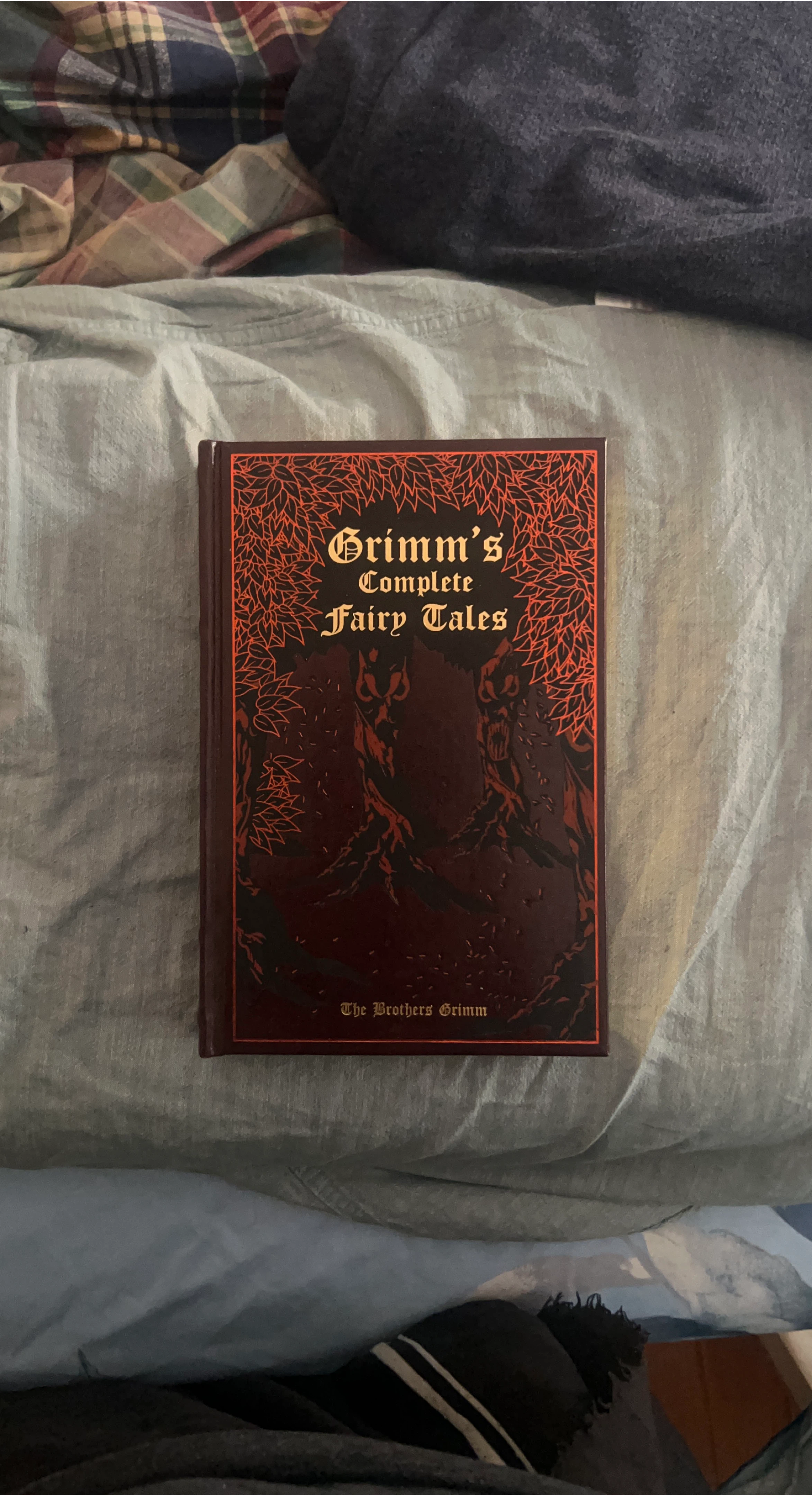 Grimm's Complete Fairy Tales by The Brothers Grimm