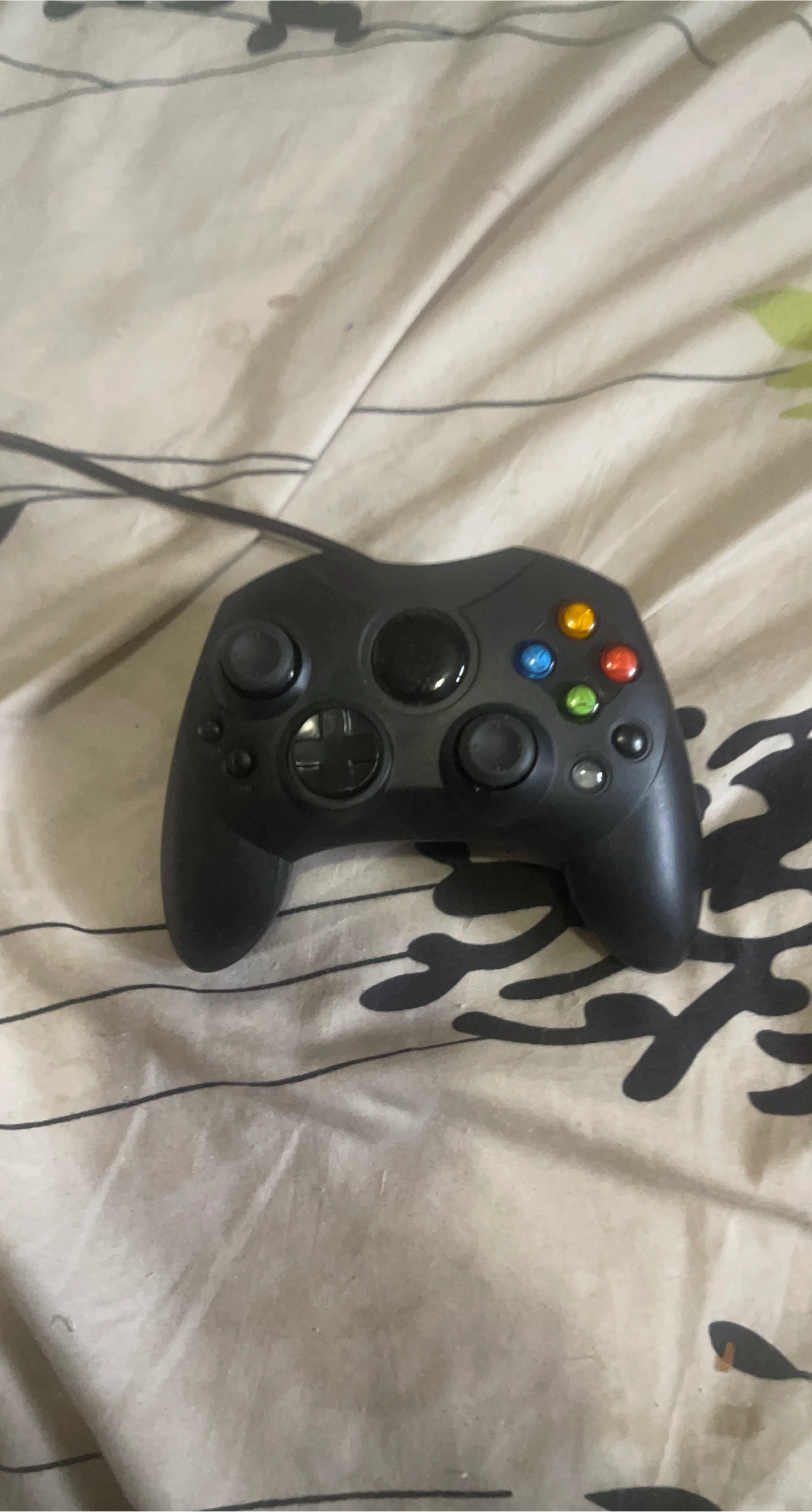 Black Xbox 360 Controller