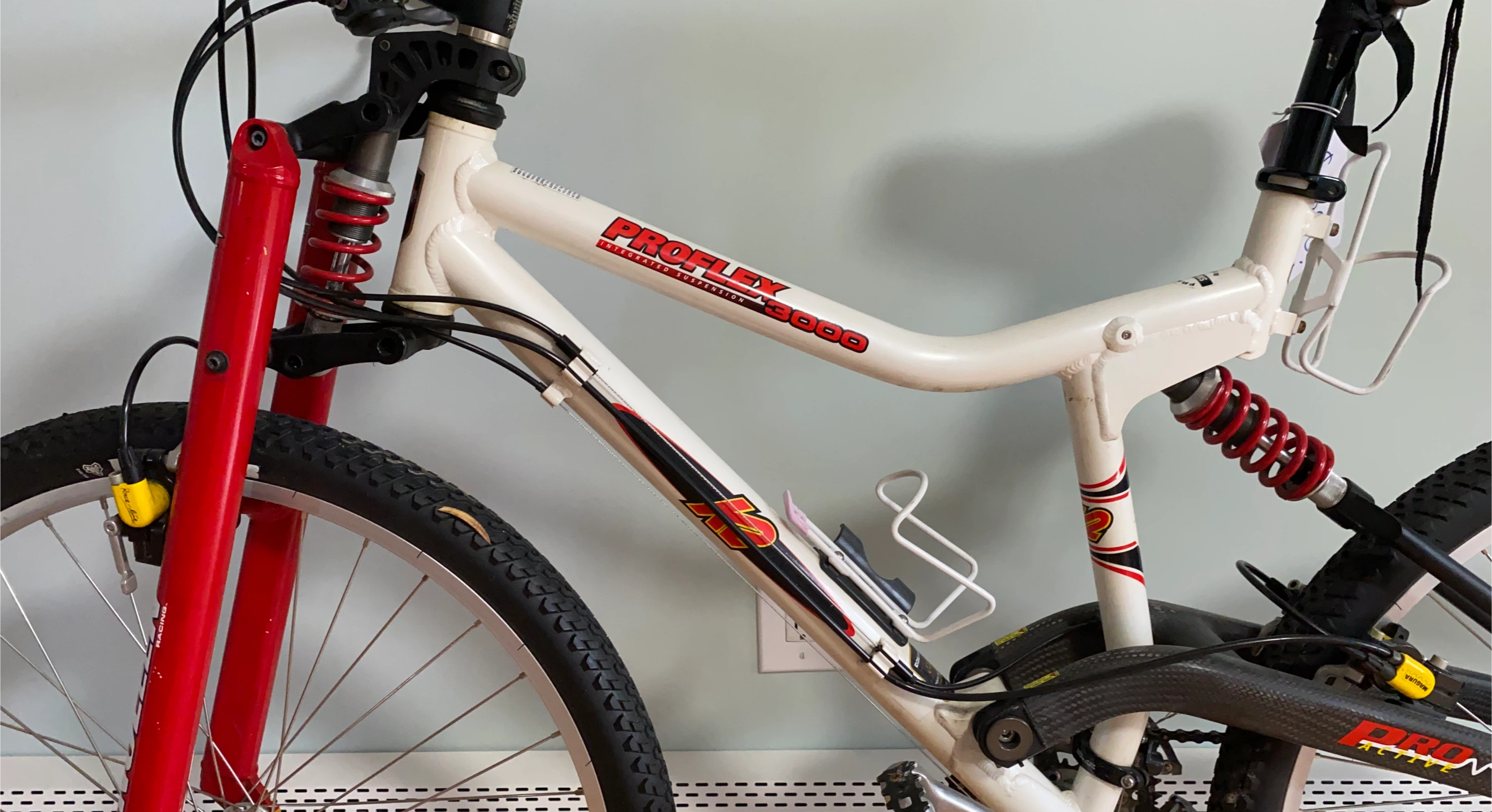 Proflex 9000 Mountain Bike image indicator(2)