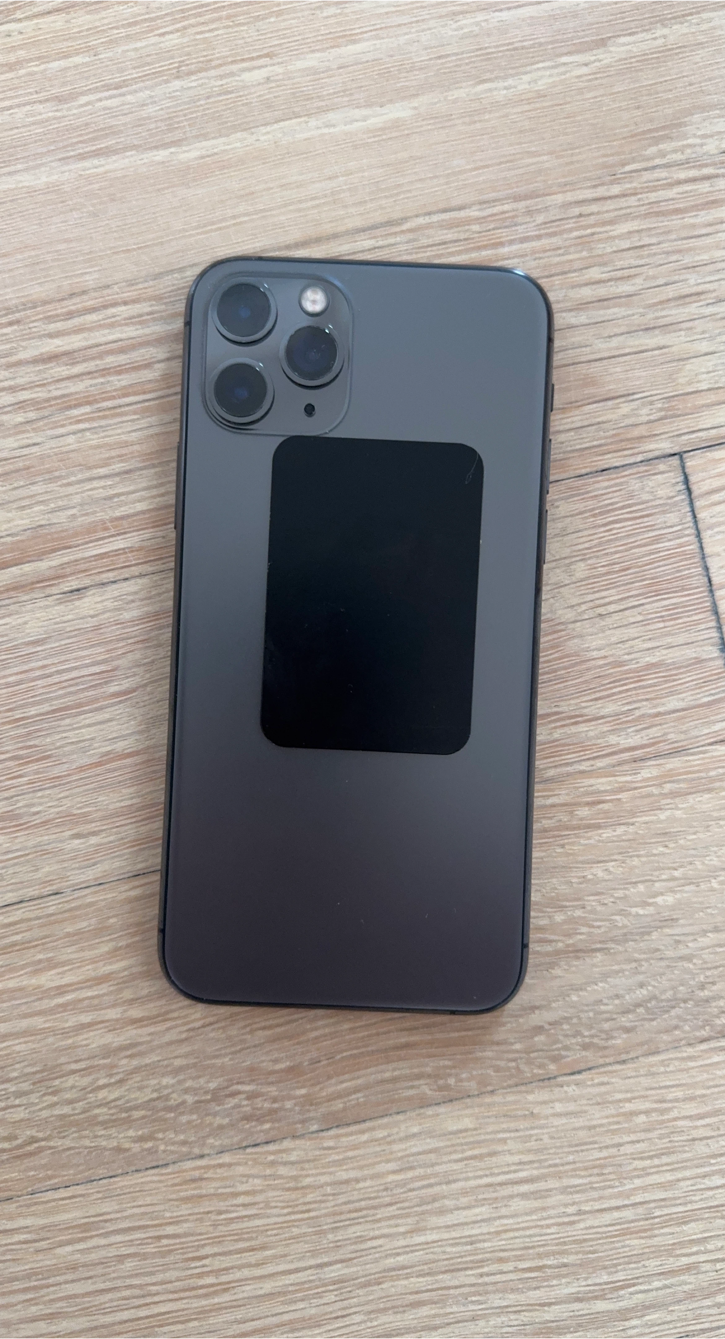 Apple iPhone 13 Pro Max image indicator(2)