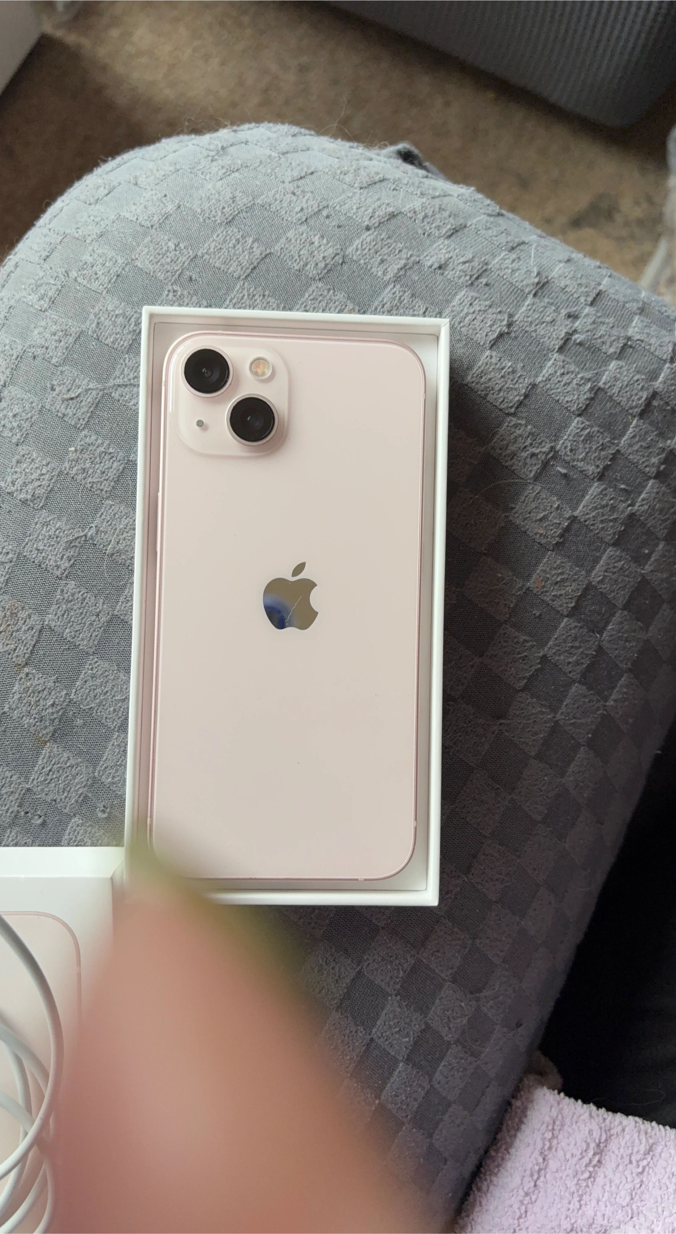 New Apple iPhone 13 Pink