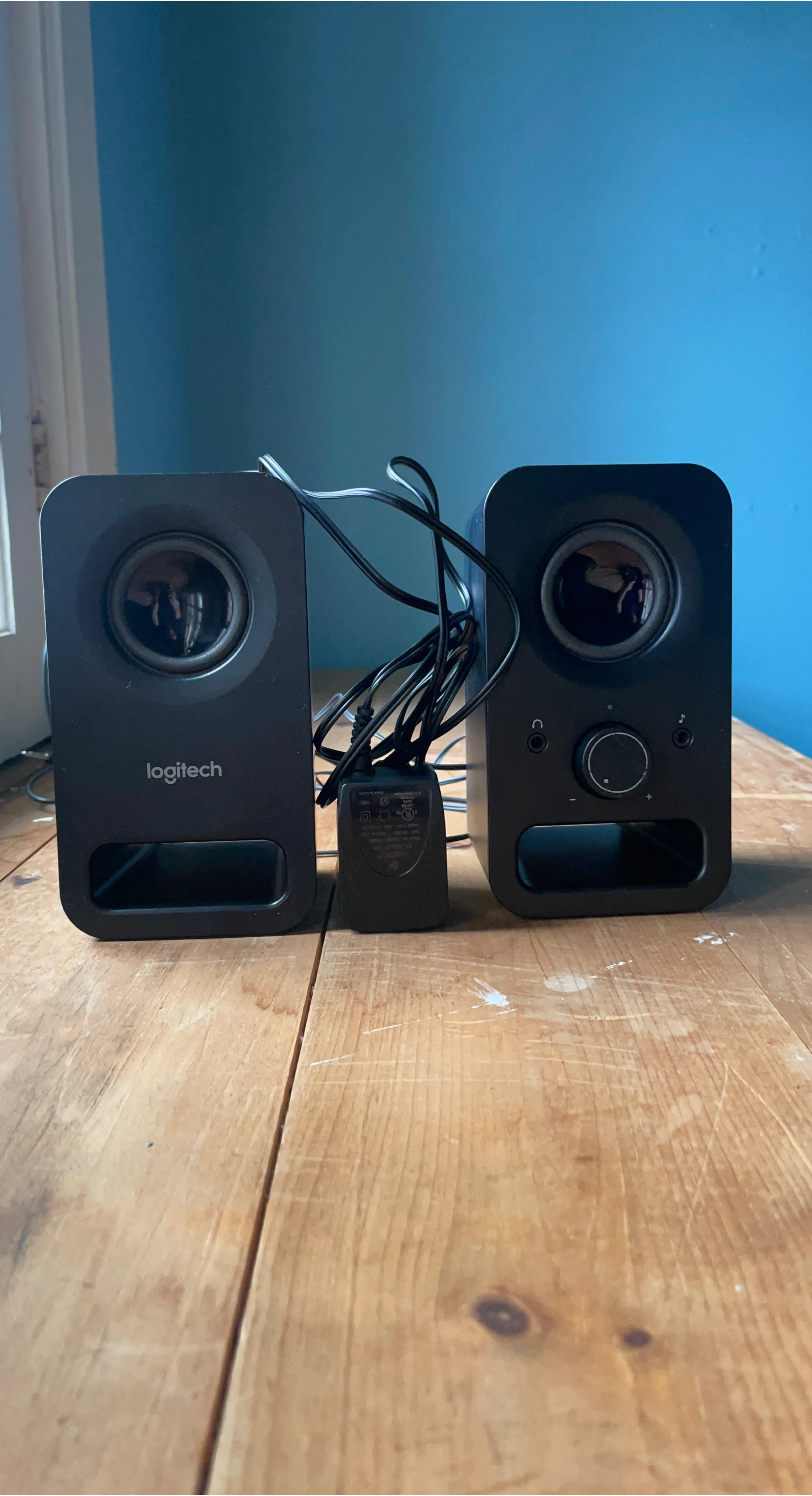 Logitech Multimedia Speakers