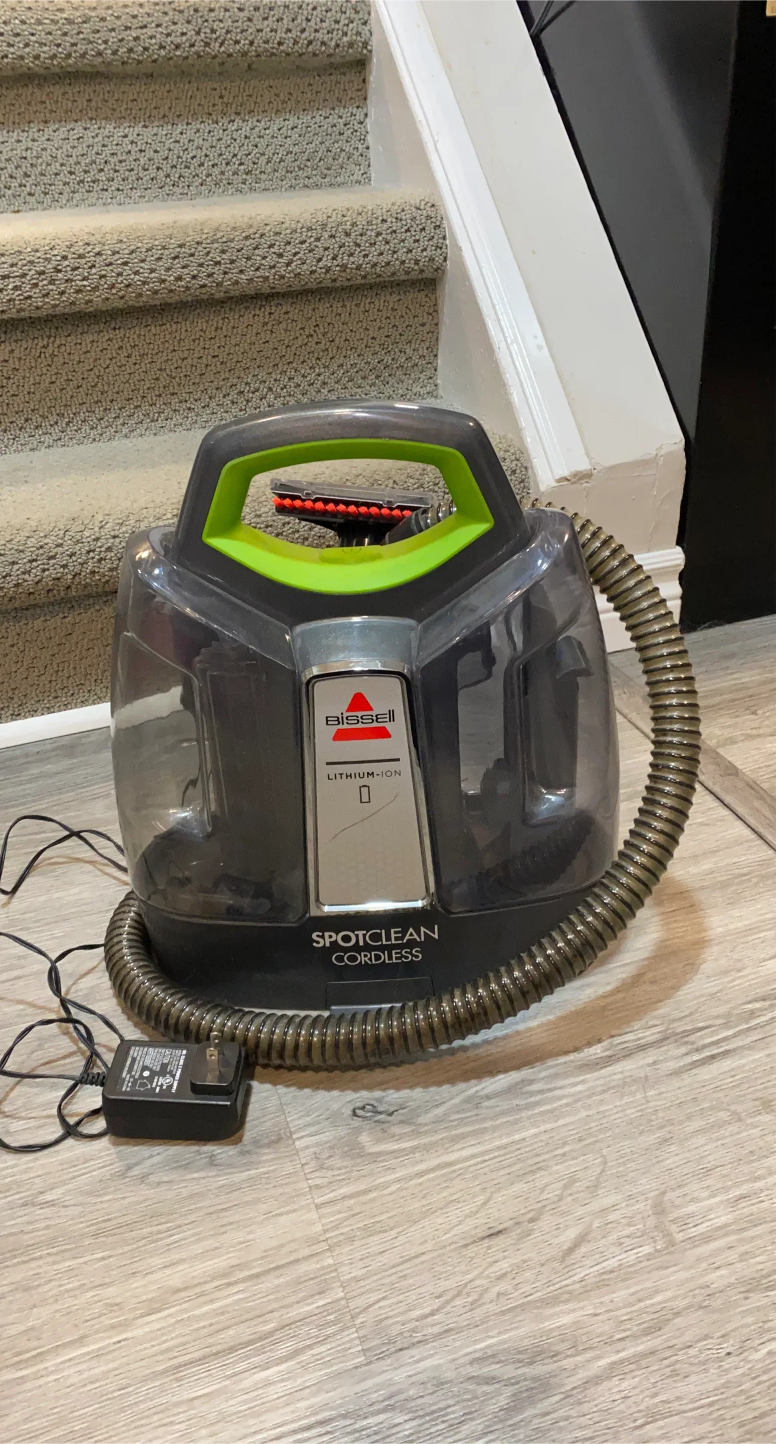 Bissell SpotClean Cordless Carpet Cleaner