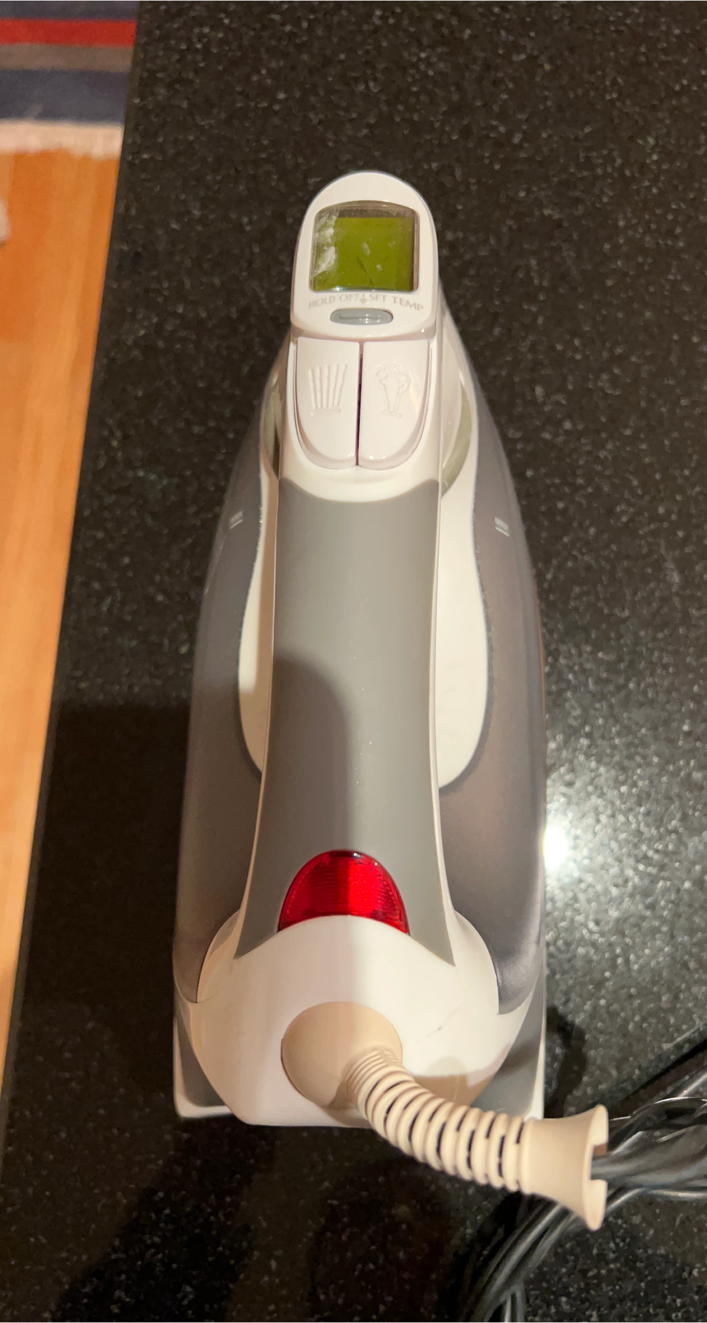 Black+Decker D3030 Digital Advantage Iron