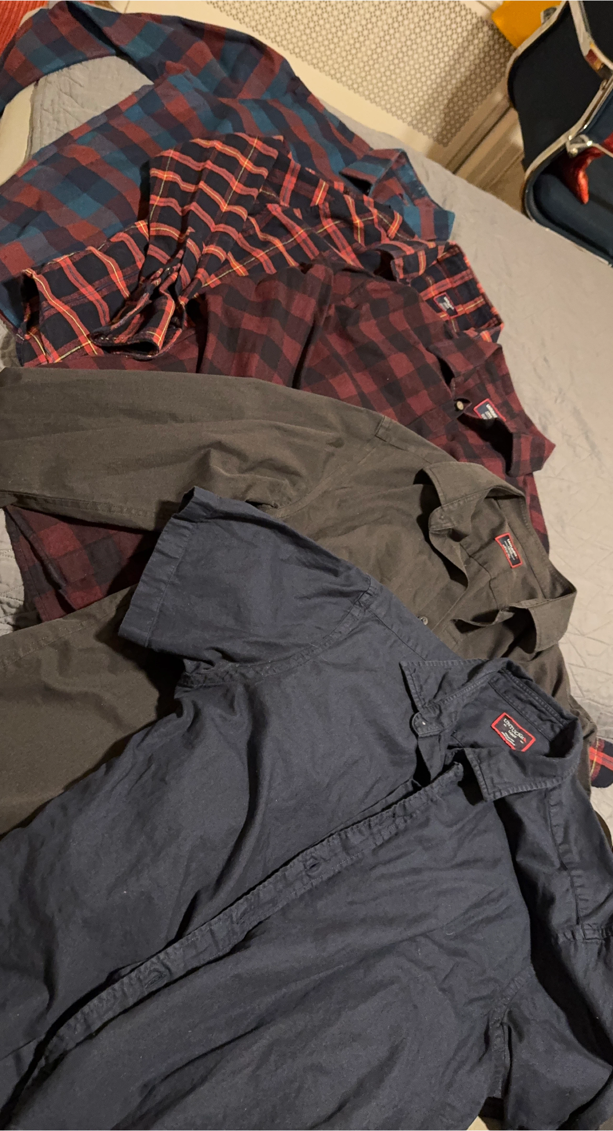 Untuckit Button Down Shirts - Assorted Colors & Styles image indicator(6)