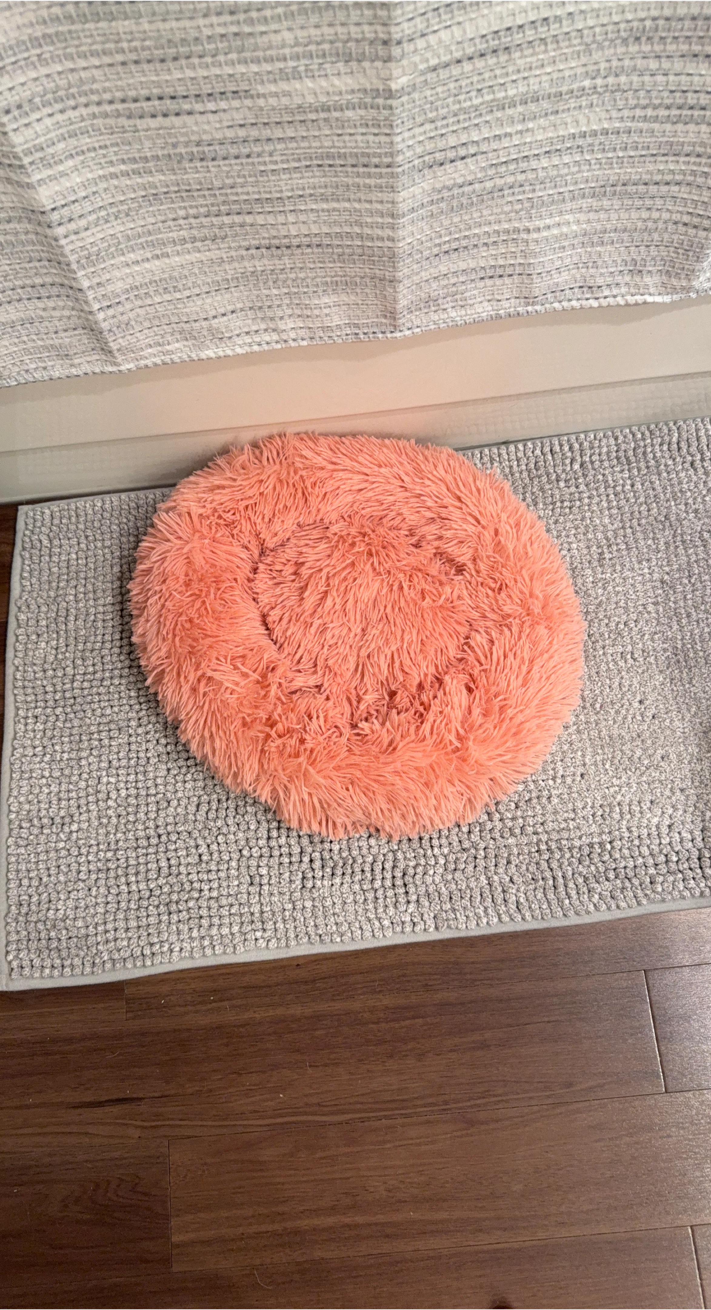 Round Pet Bed - Pink