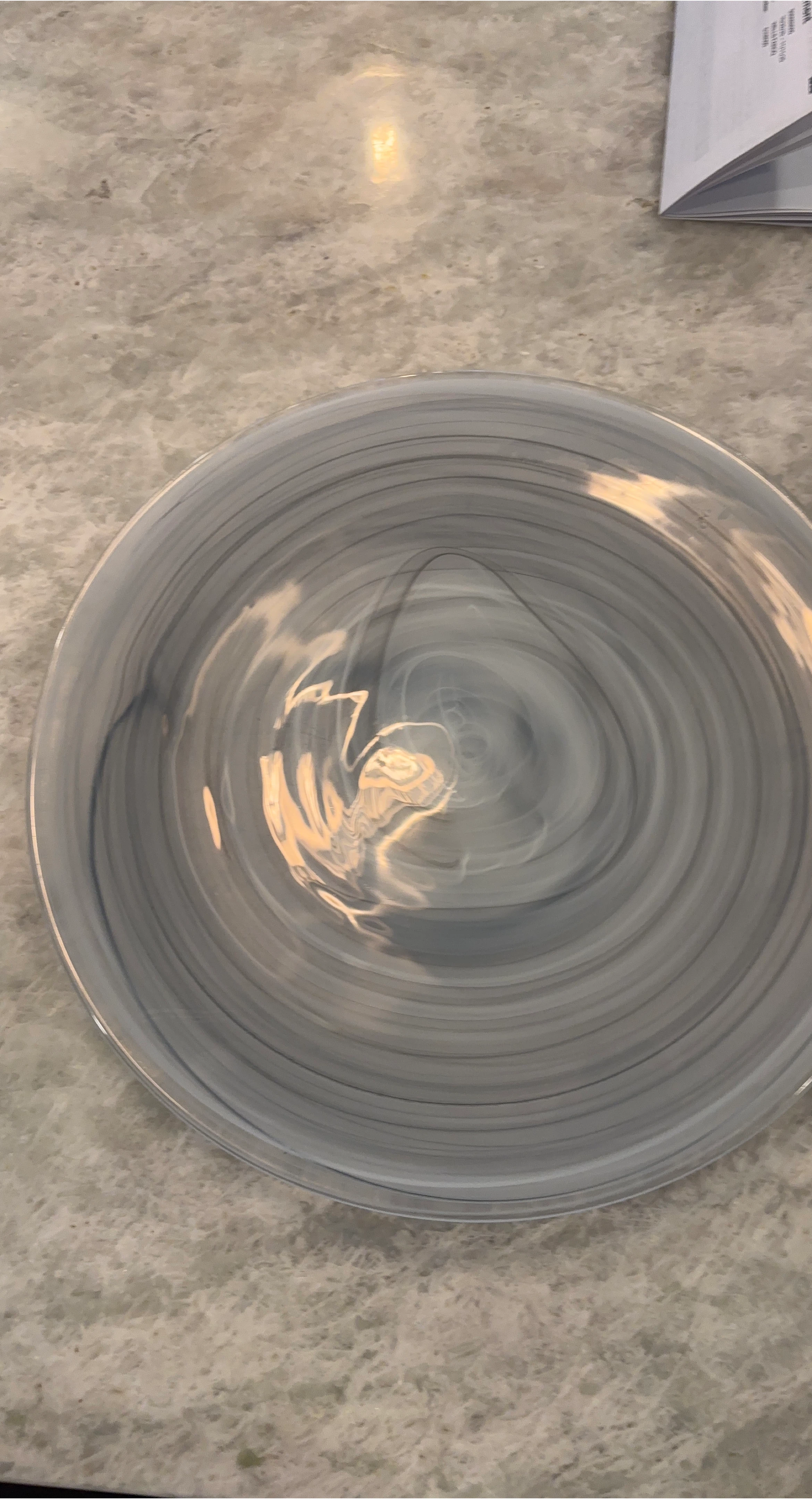 Modern, Swirl Glass  set of 8 Dinner  Plate