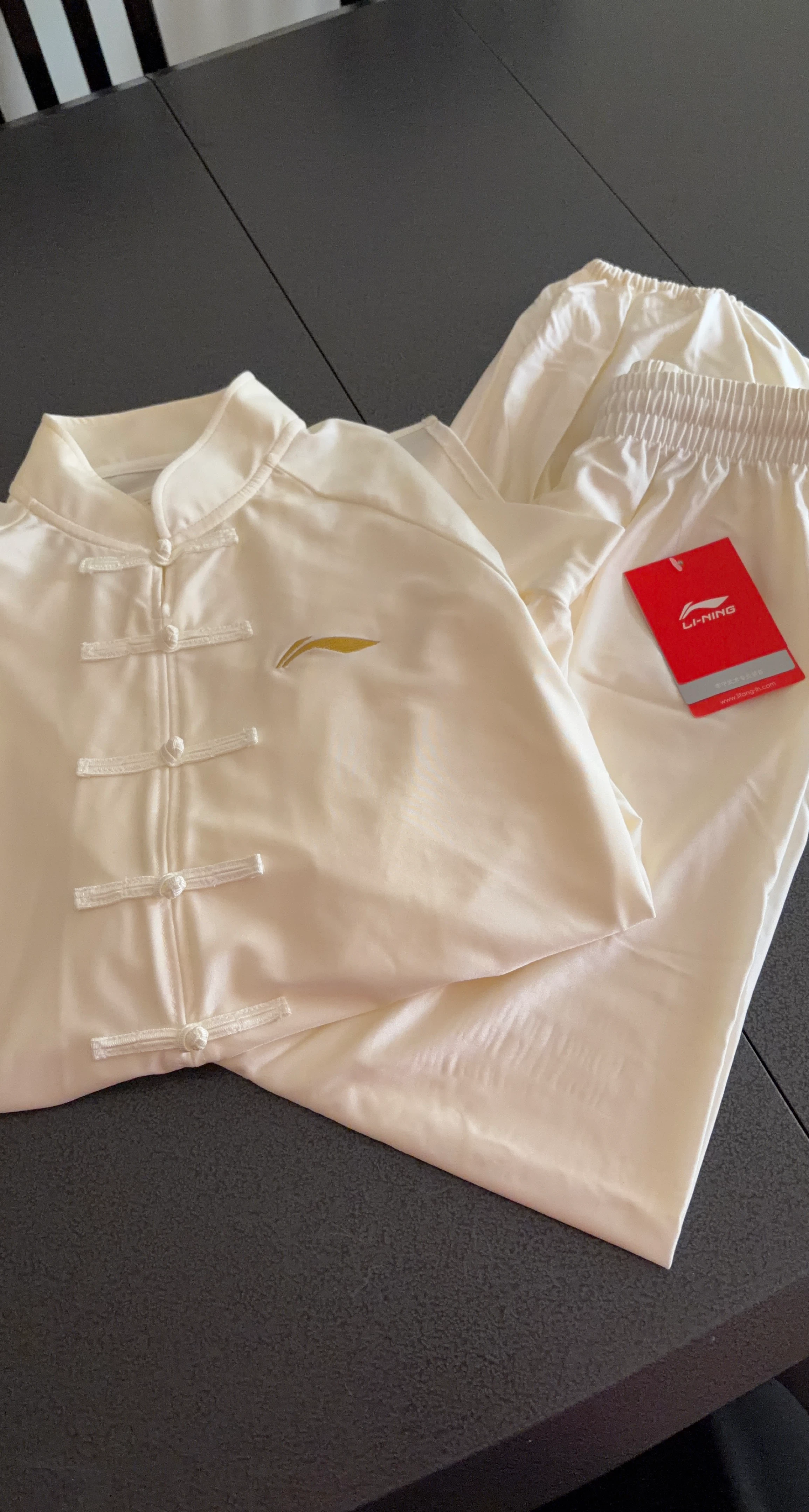 New Li-Ning Tai Chi Suit - Cream