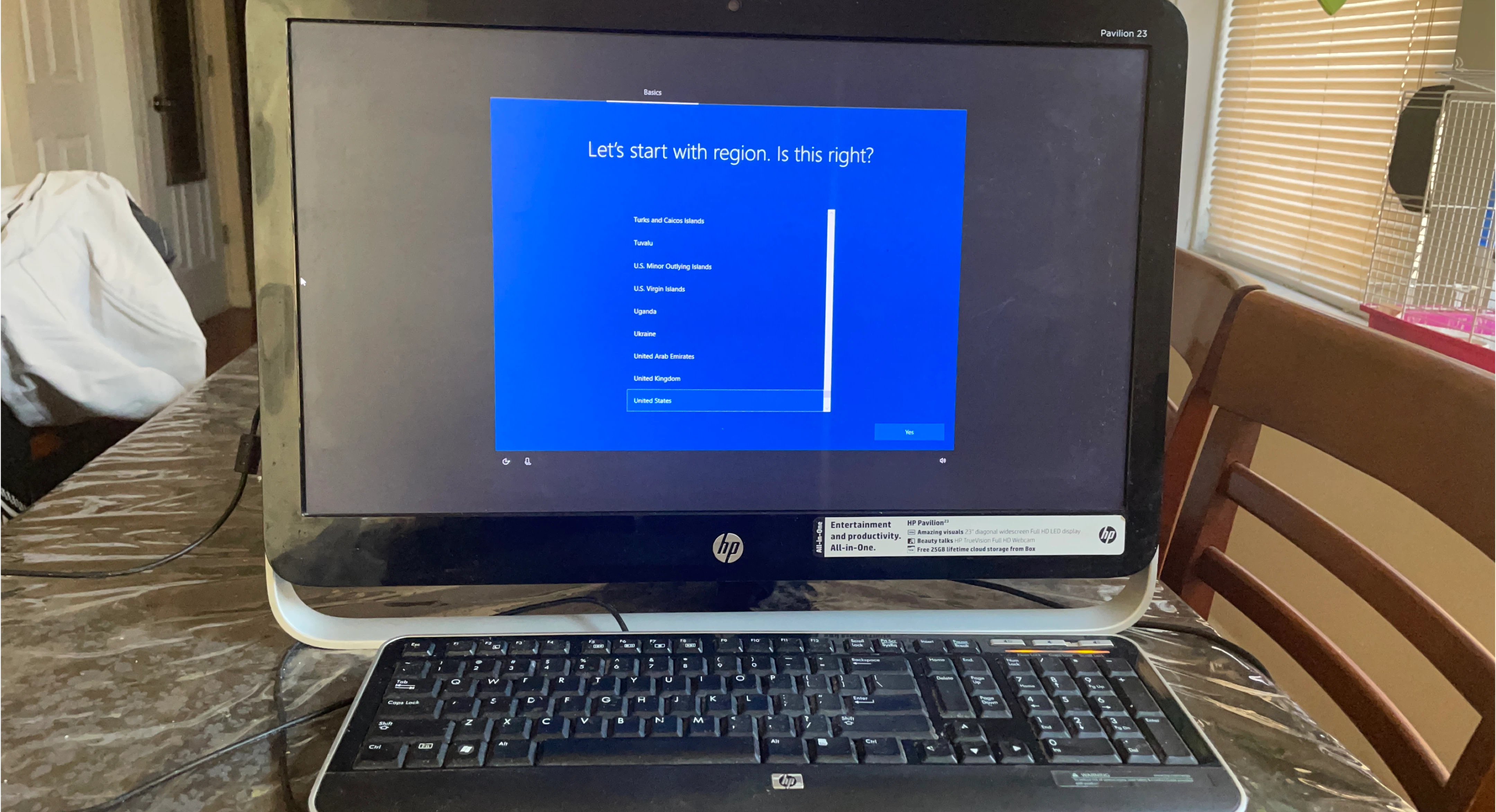 HP Pavilion 23 All-in-One Desktop PC - photo 2
