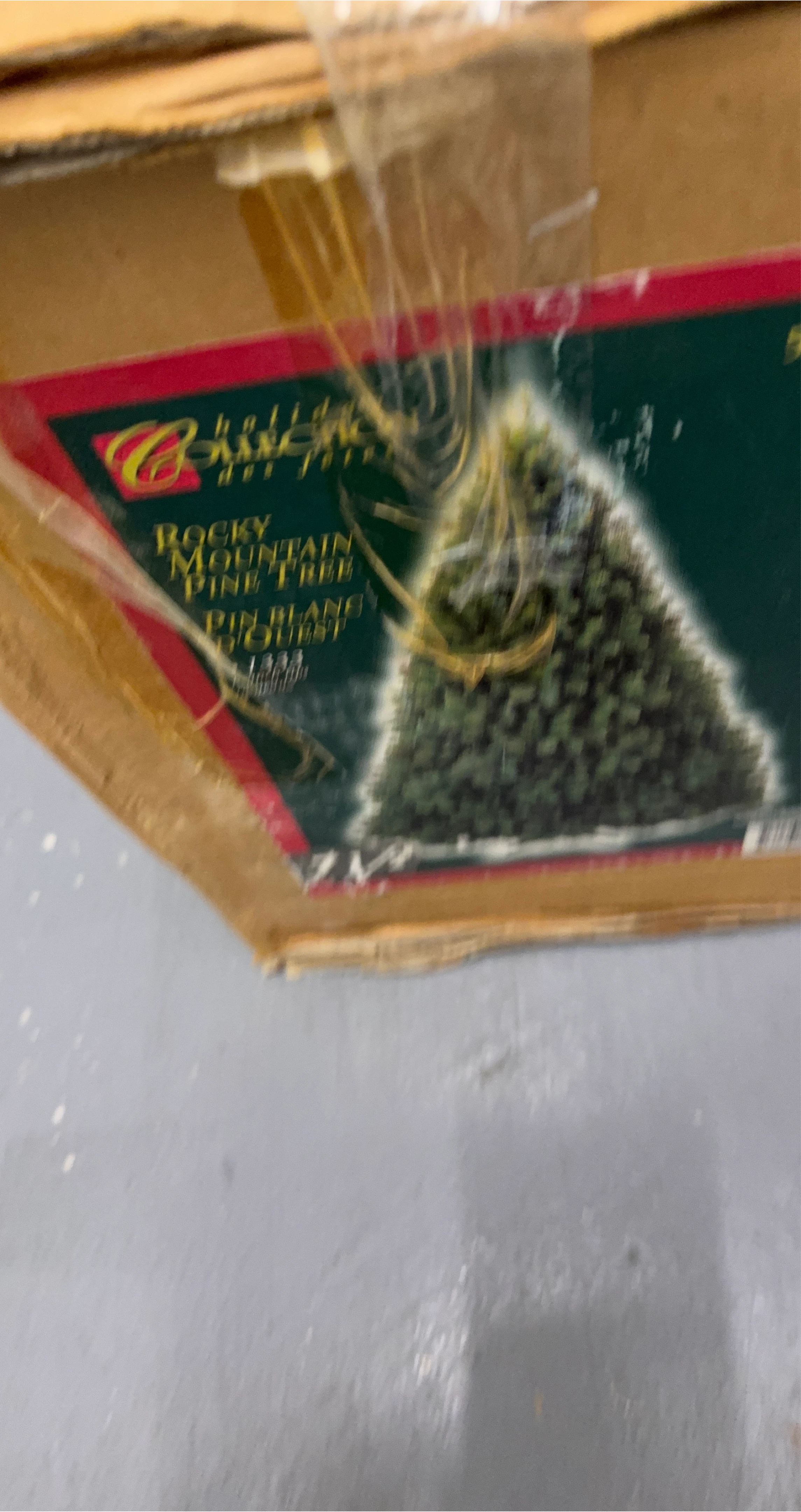 Rocky Mountain 7 1/2' Pine Tree