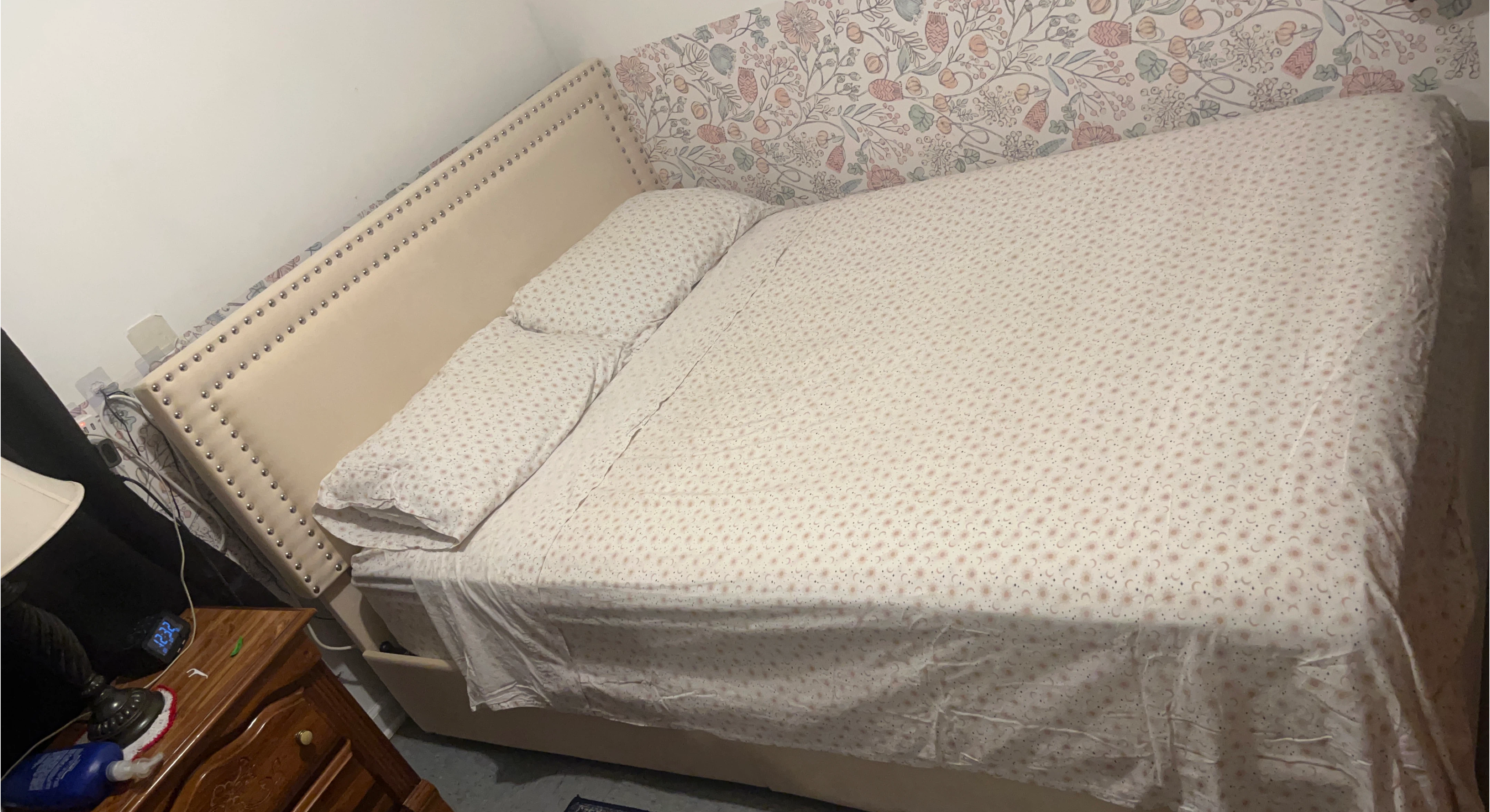 Full Size Bed with Headboard included 4 drawers