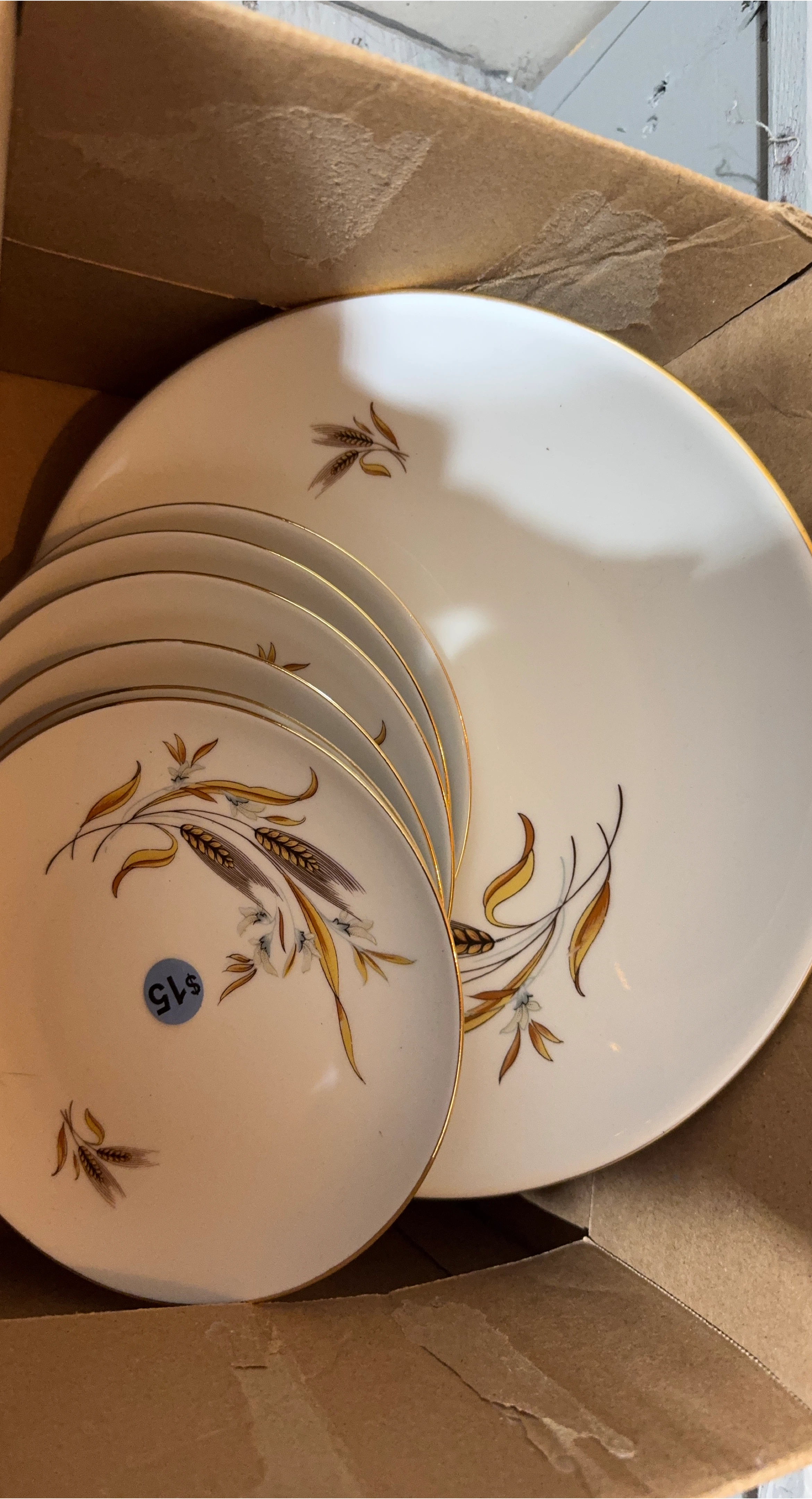 Vintage Floral Patterned Plates