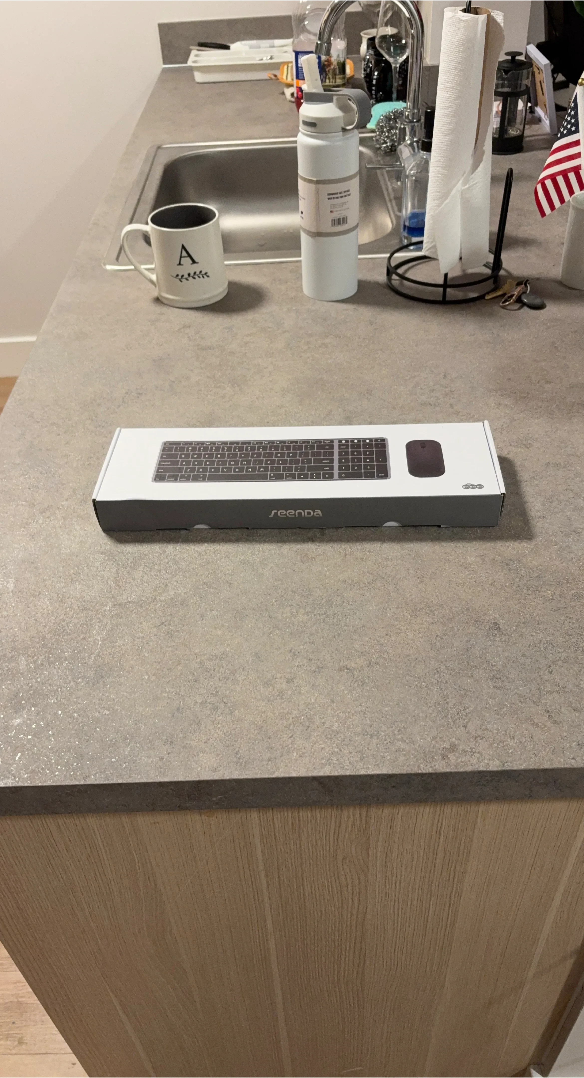 Seenda Wireless Keyboard and Mouse Combo - New