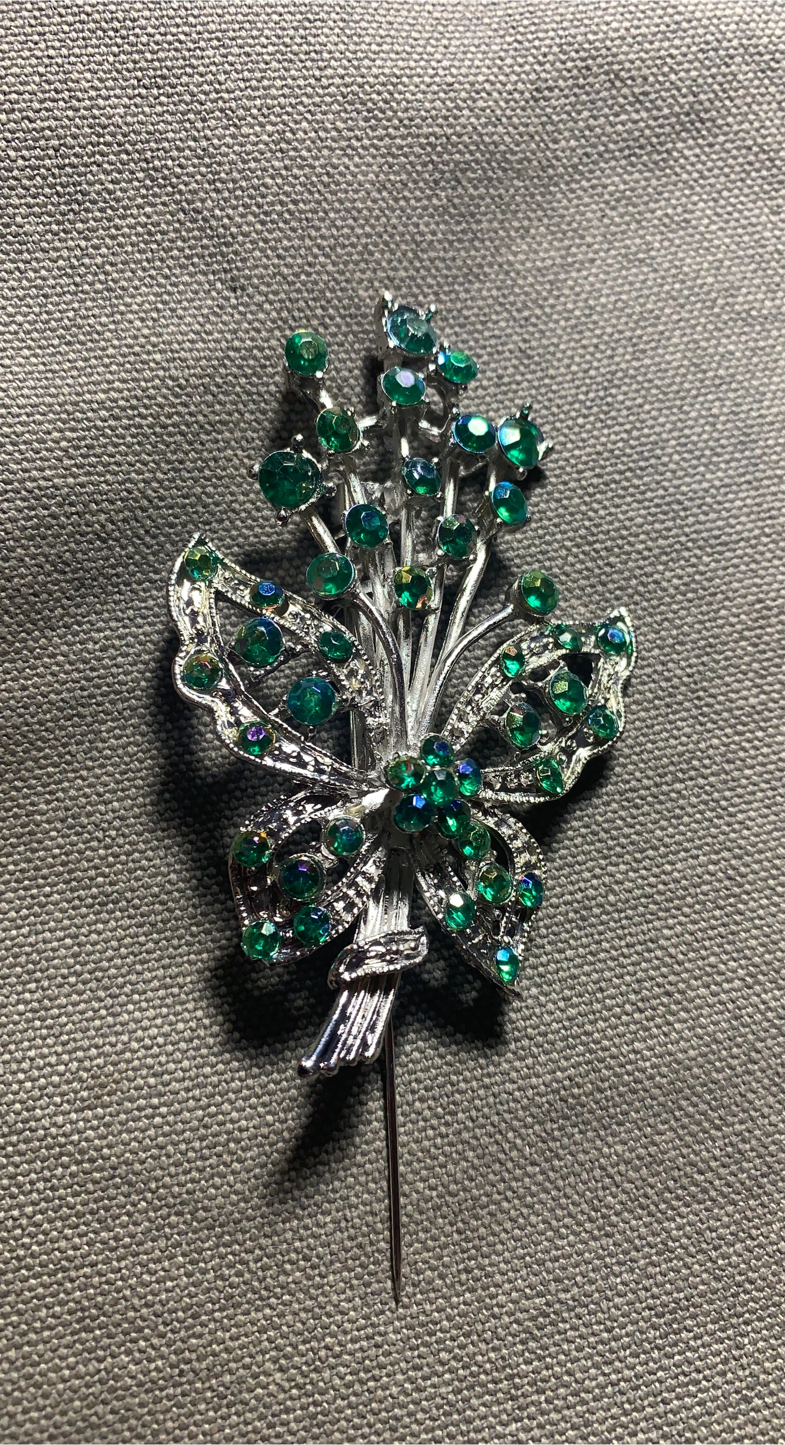 Vintage Green Rhinestone Brooch Pin
