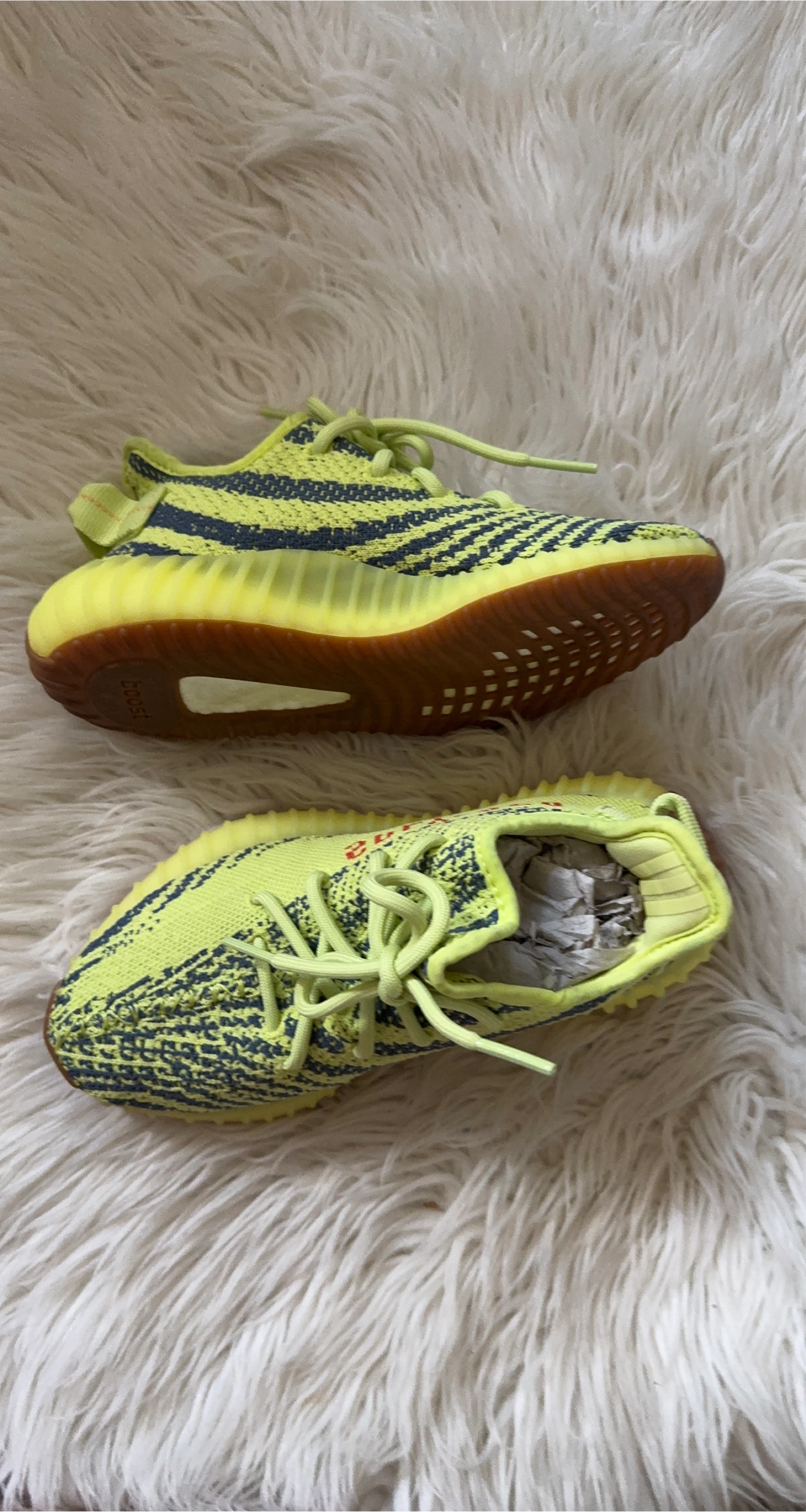 Adidas Yeezy Boost 350 V2 Semi Frozen Yellow