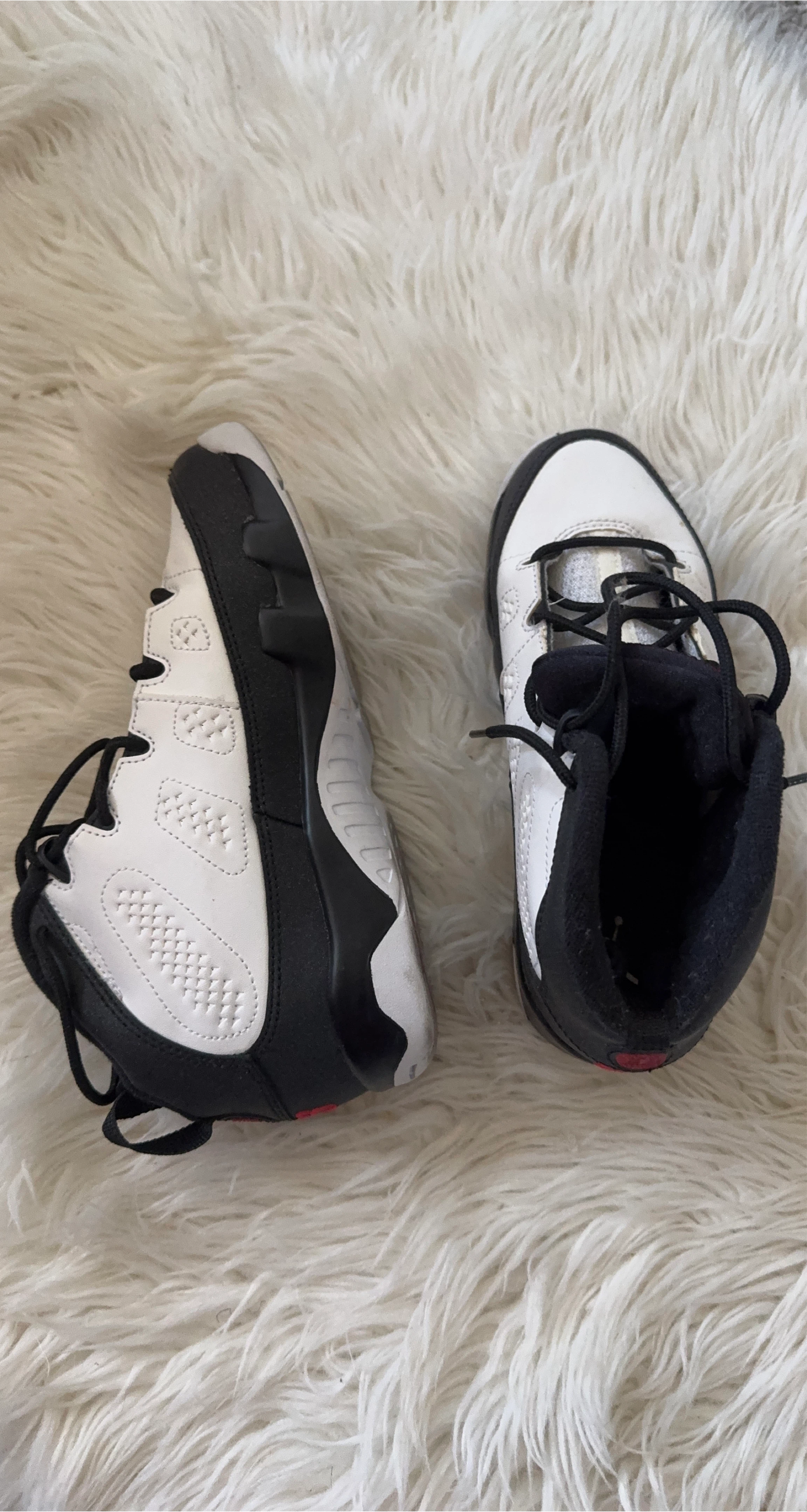 Air Jordan 9 Retro White/Black