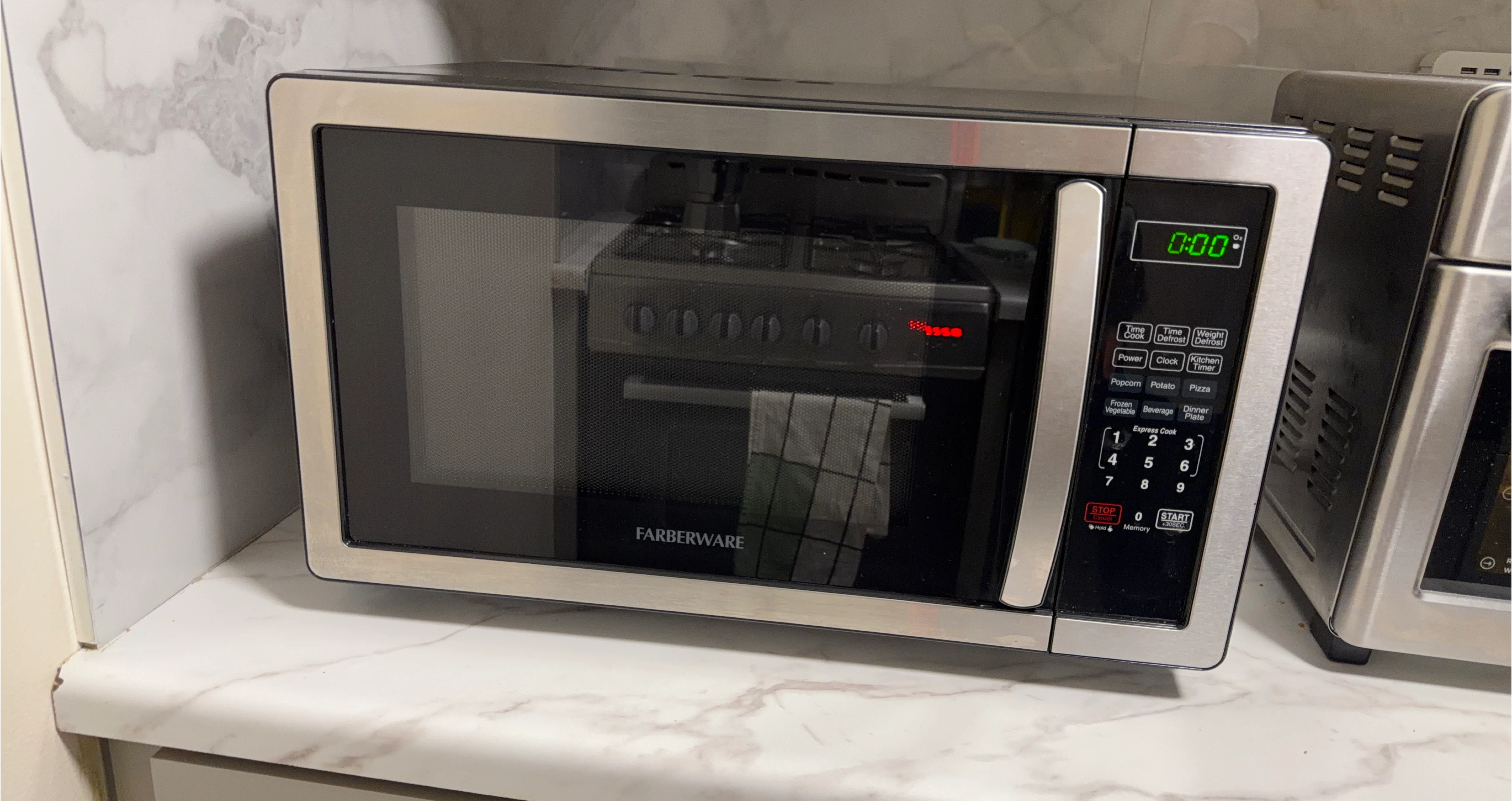 Farberware 1000-Watt Microwave Oven