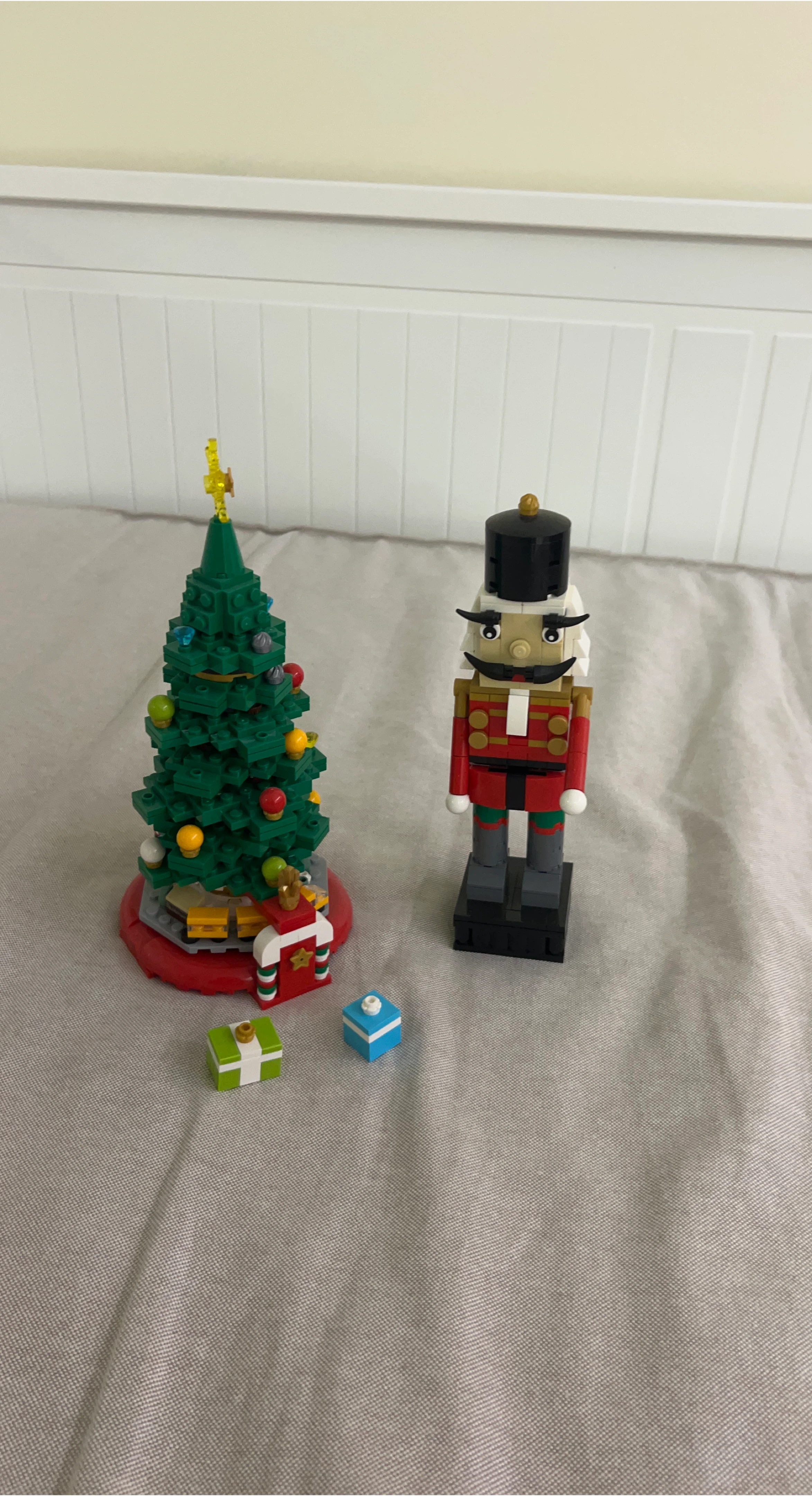 Lego Holiday Christmas Tree & Nutcracker