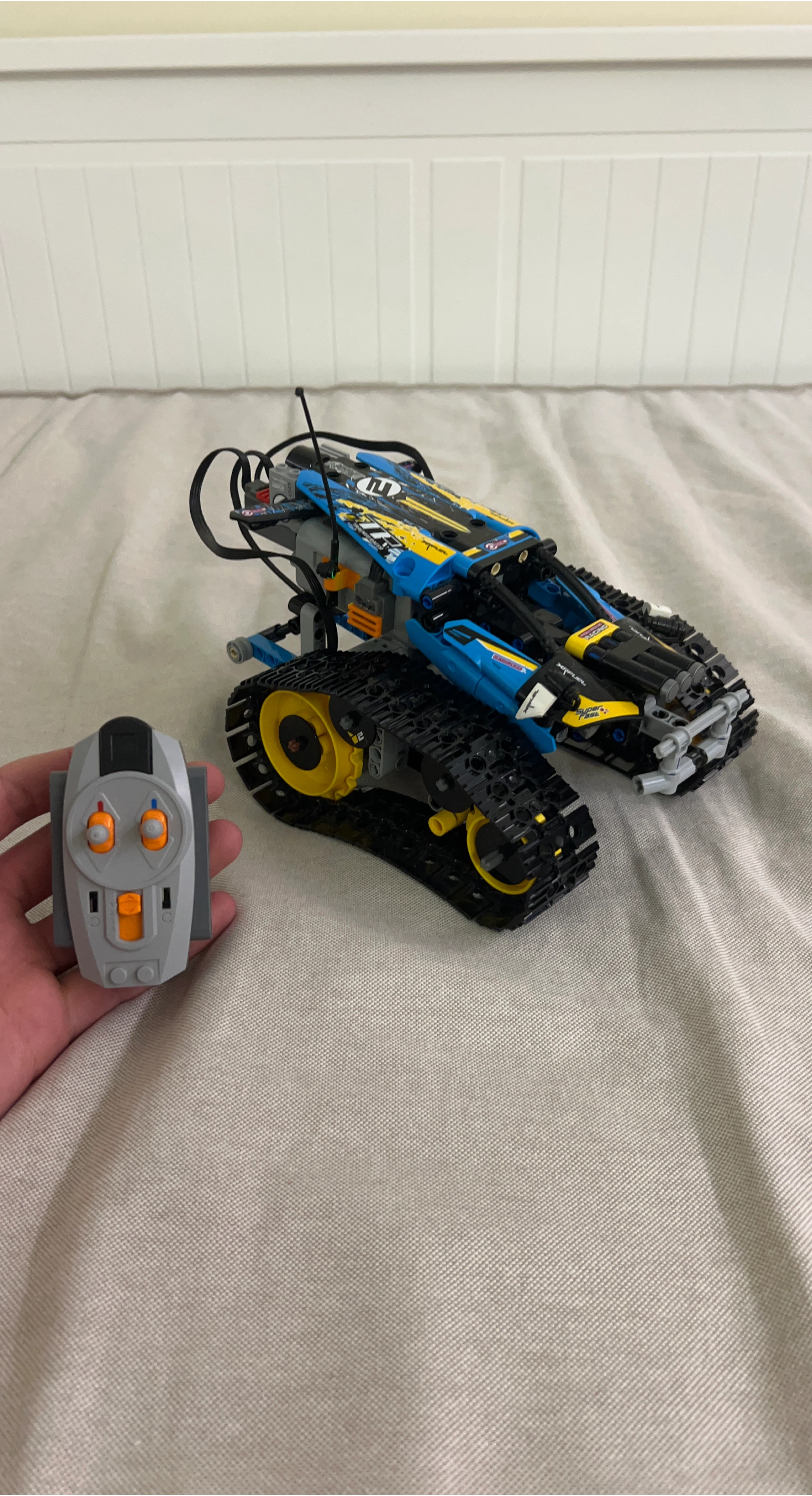 Lego Technic RC Tracked Racer 42065