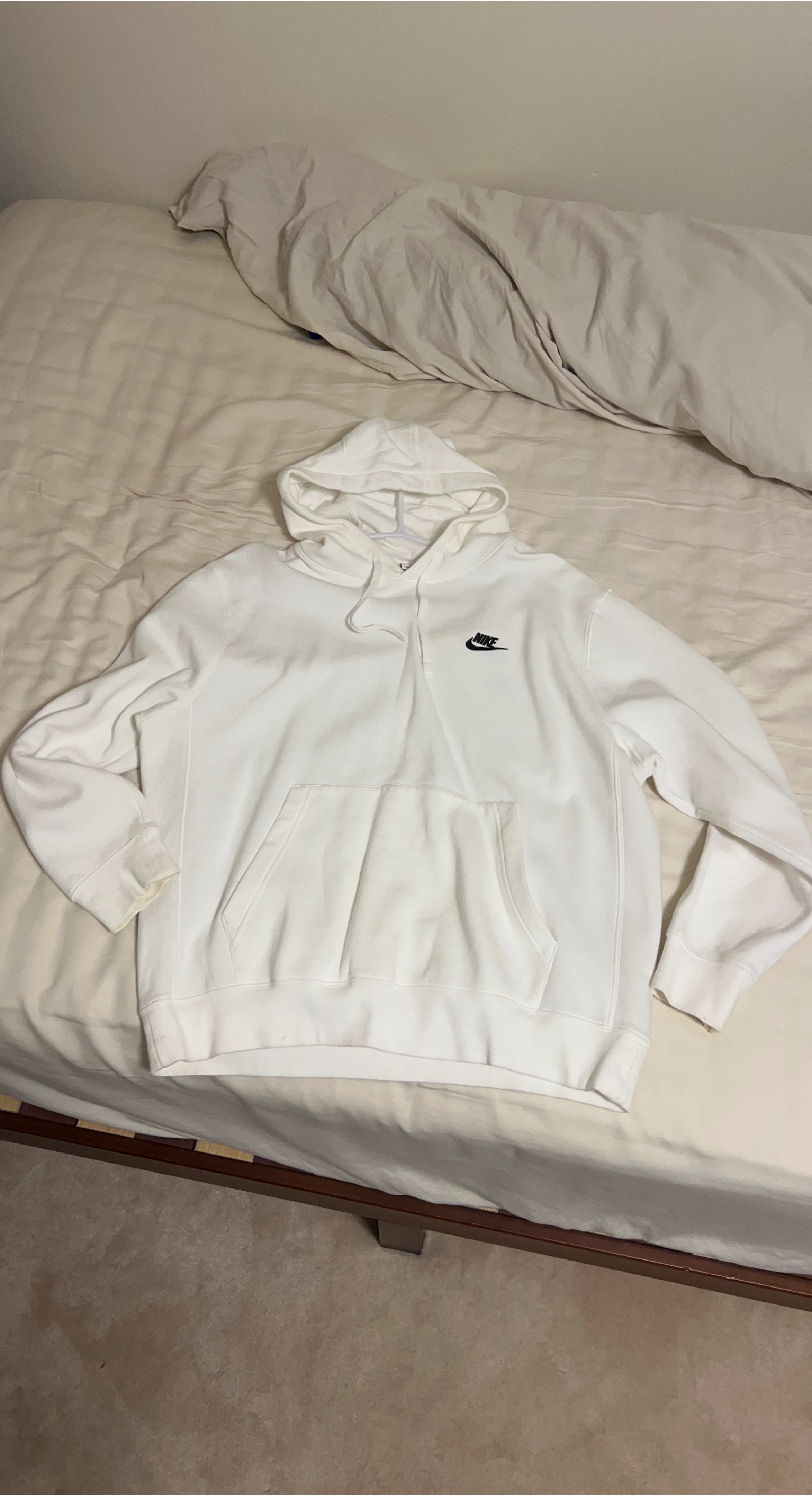 Nike White Hoodie (Never worn) Large