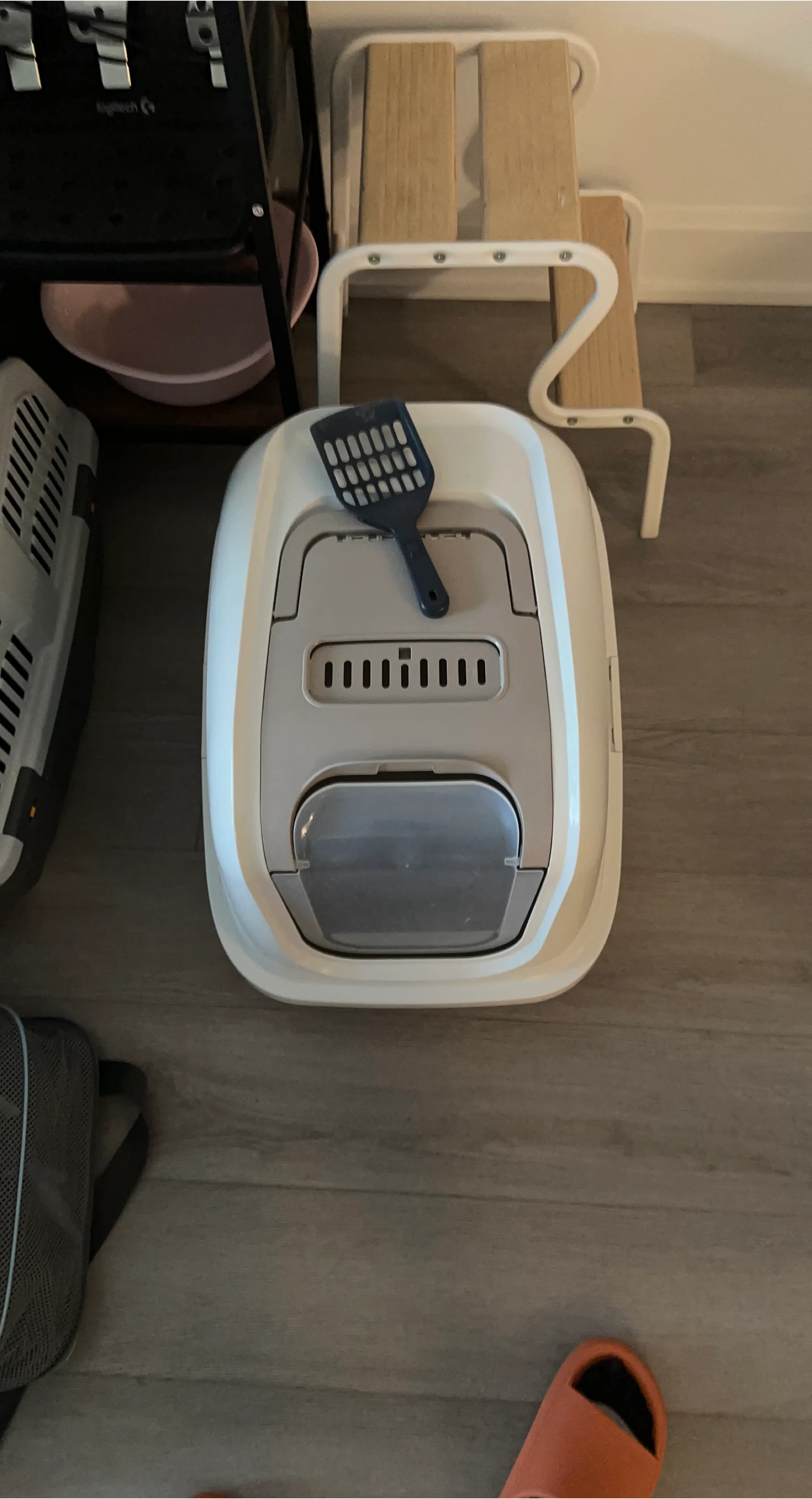 Jumbo covered Litter Box