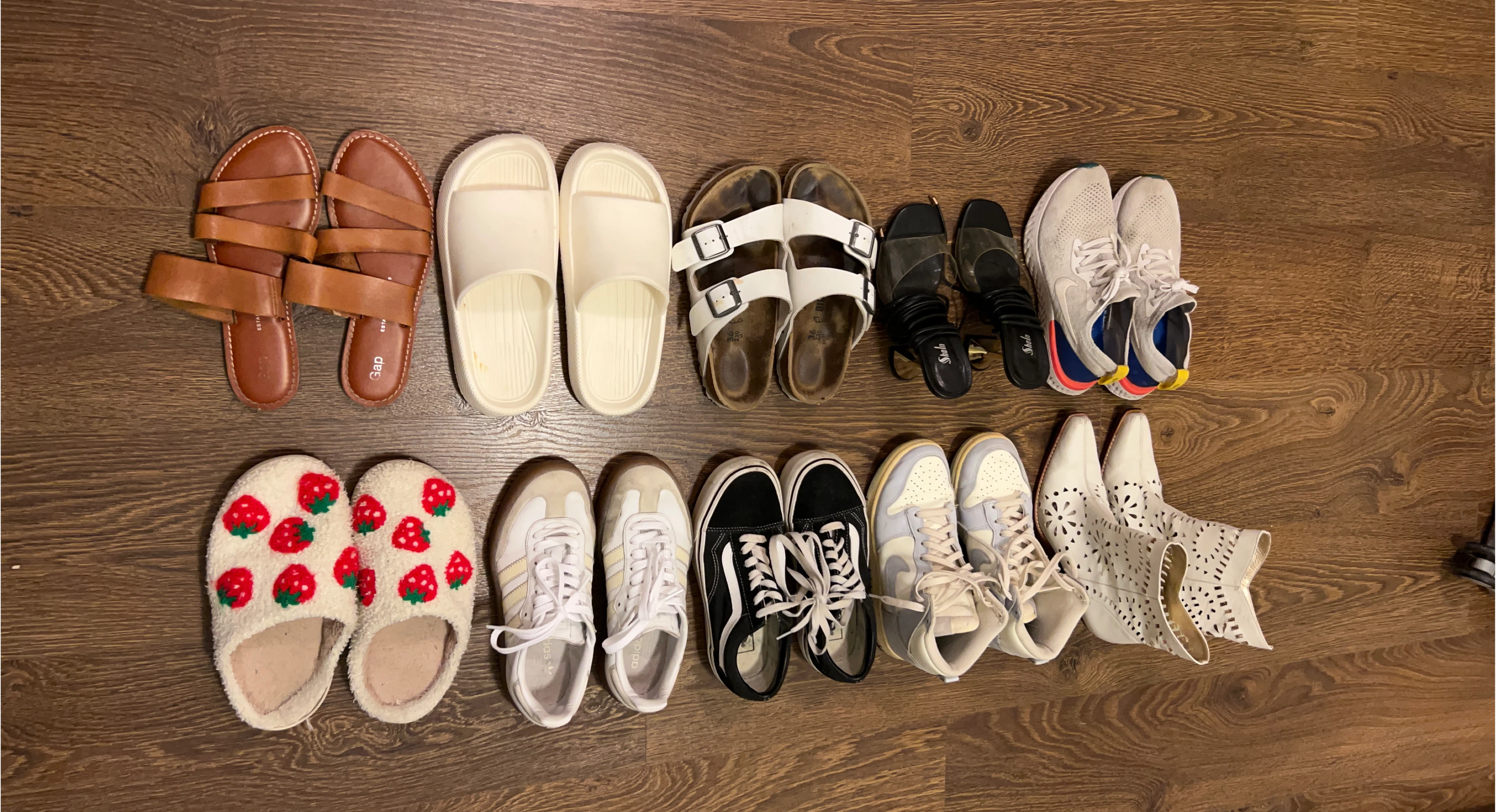 Closet clearout: 10 pairs women’s shoes size 6! image indicator(2)