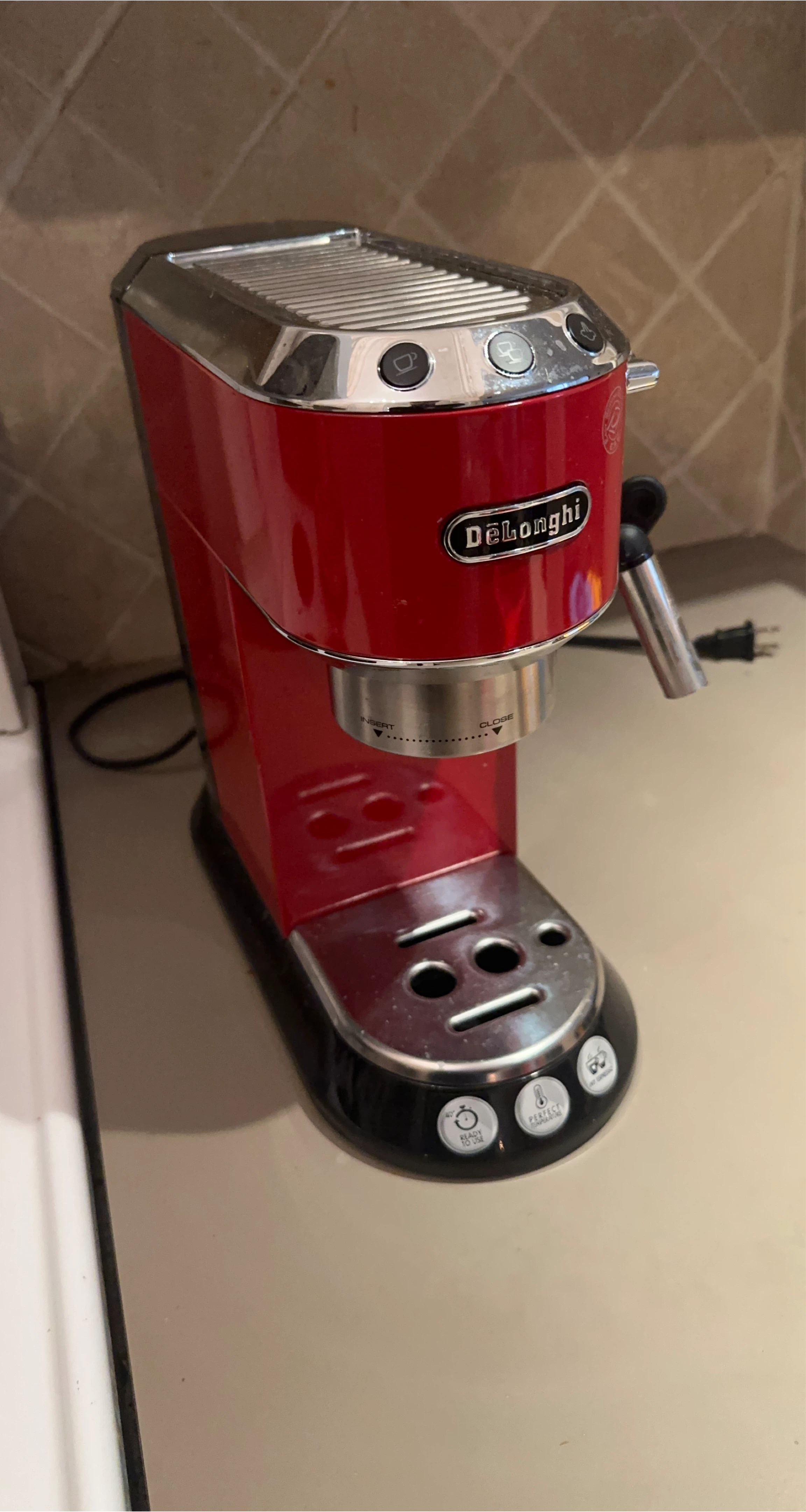 DeLonghi Espresso Machine - Red